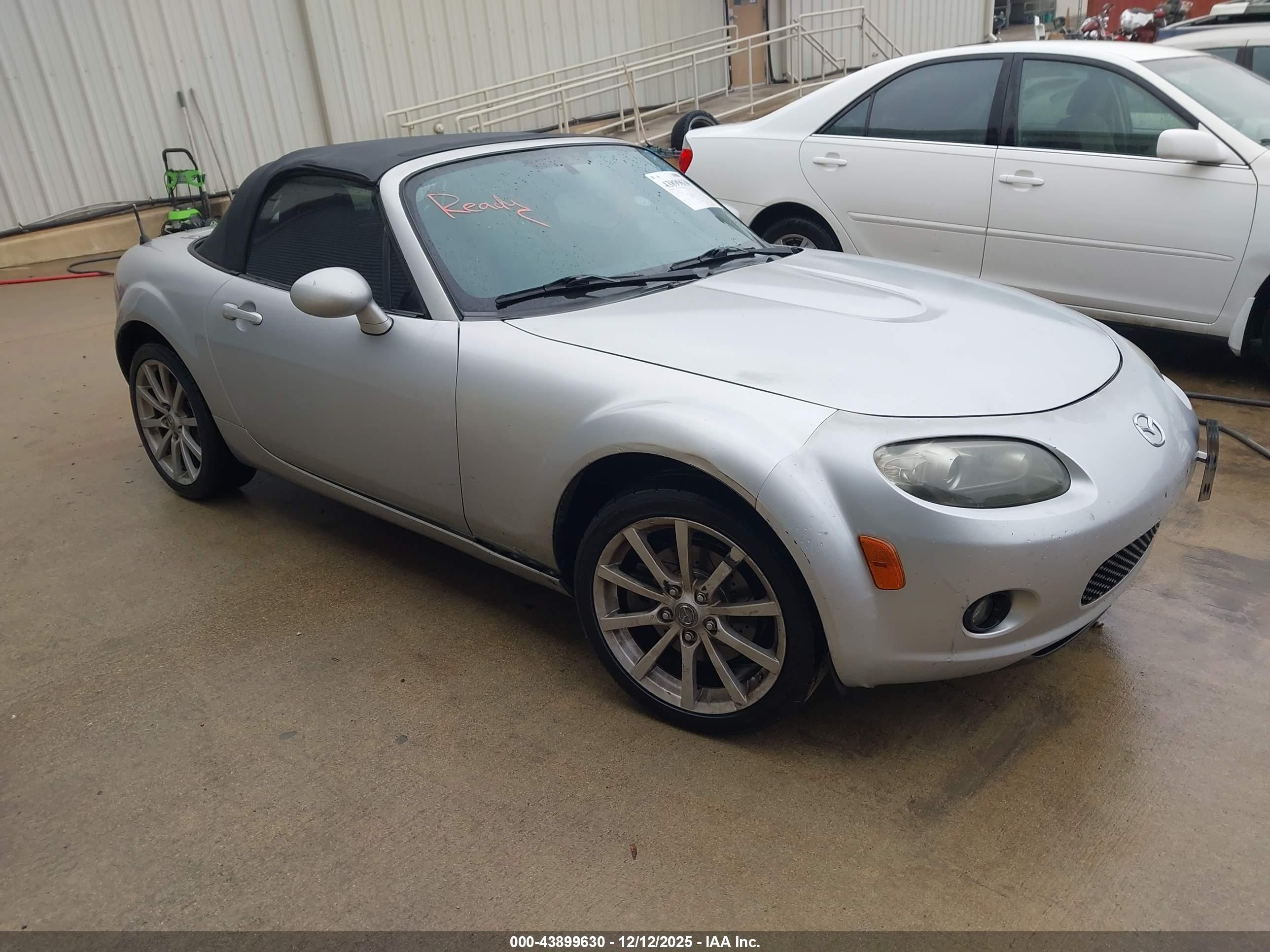 2008 Mazda MX-5 Miata Touring, VIN JM1NC25F880140900 — Side