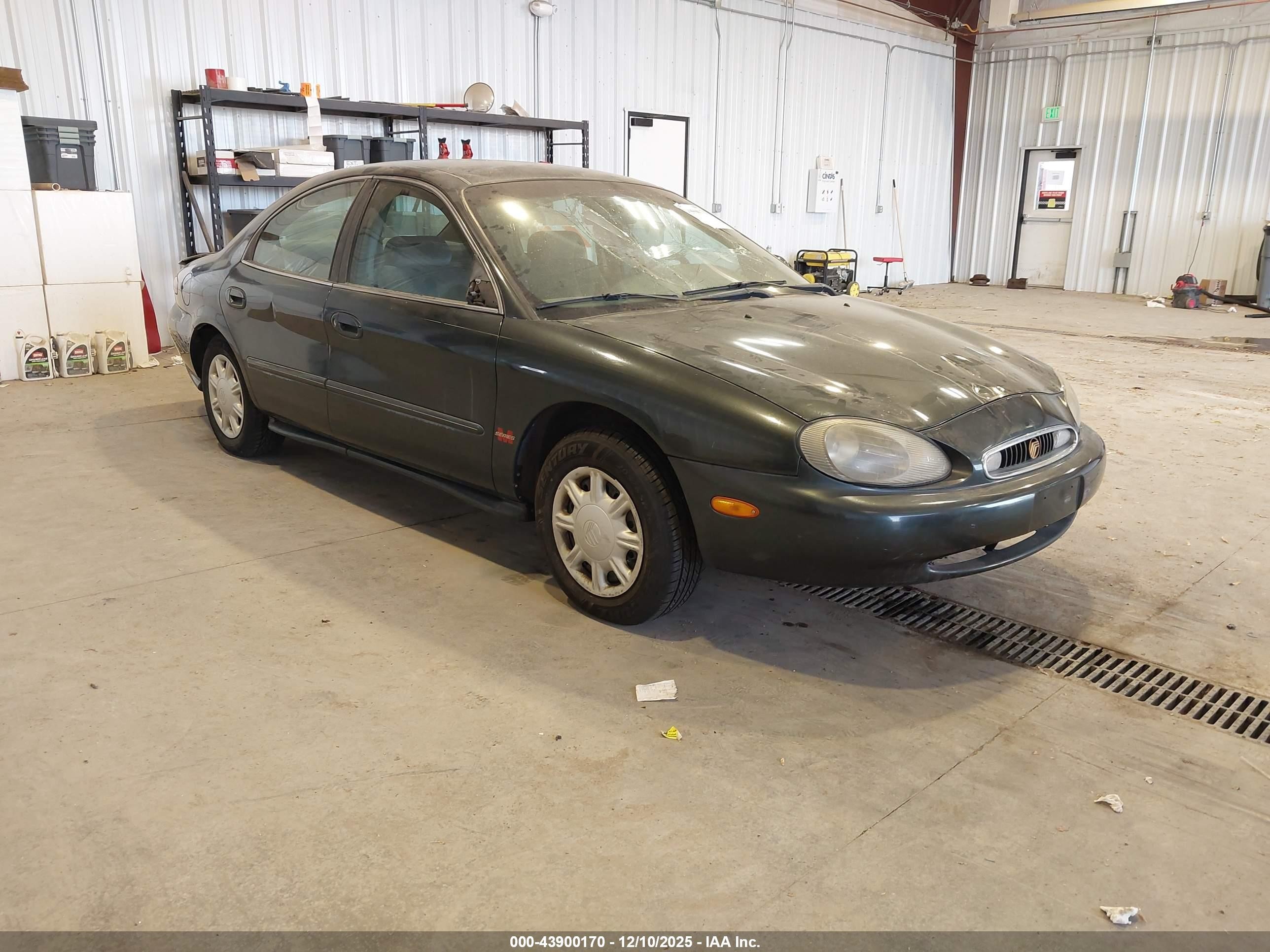 1998 Mercury Sable GS, VIN 1MEFM50U2WA614242 — Перед