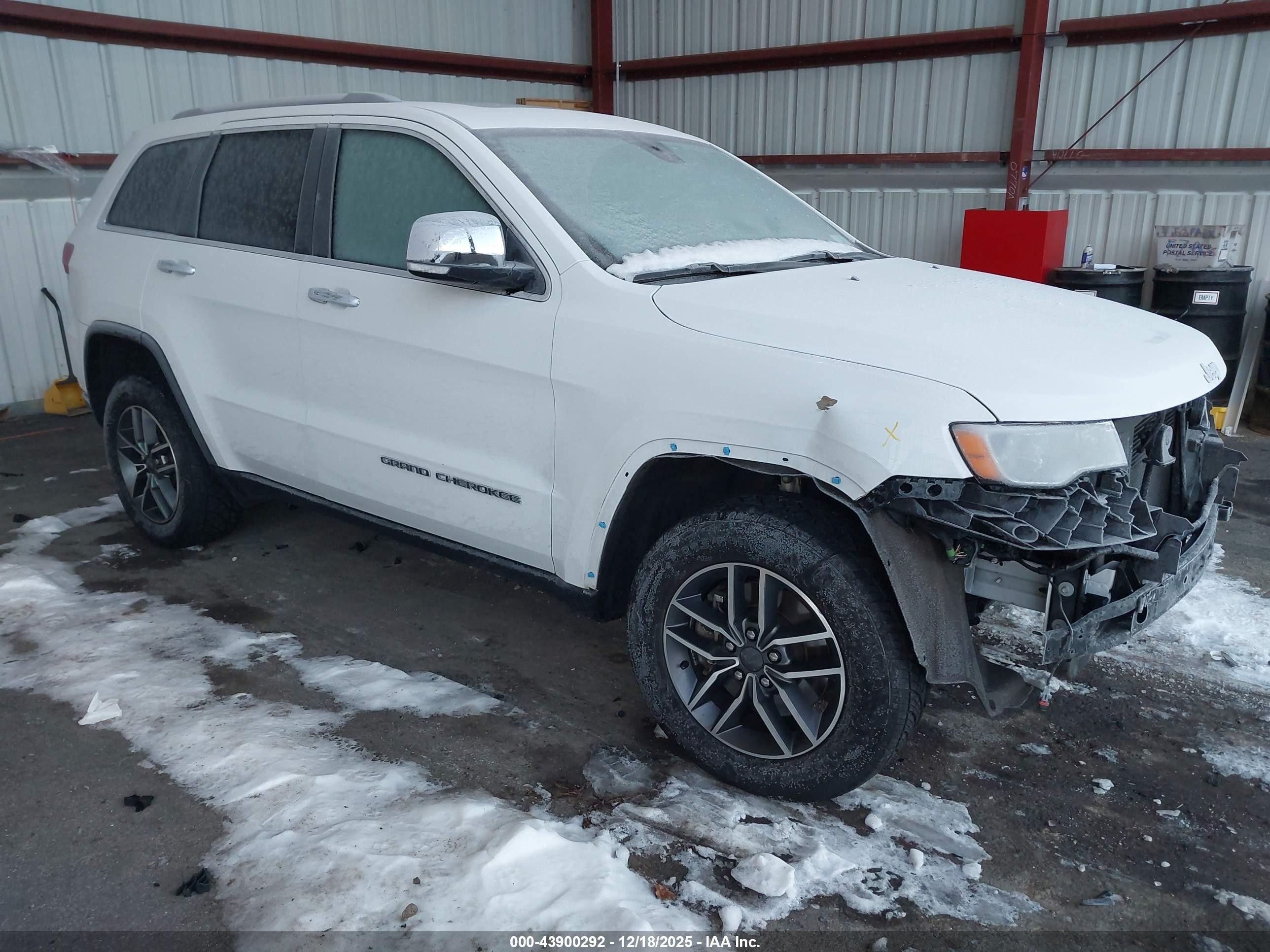 2021 Jeep Grand Cherokee Limited X, VIN 1C4RJFBG8MC753894 — Front end