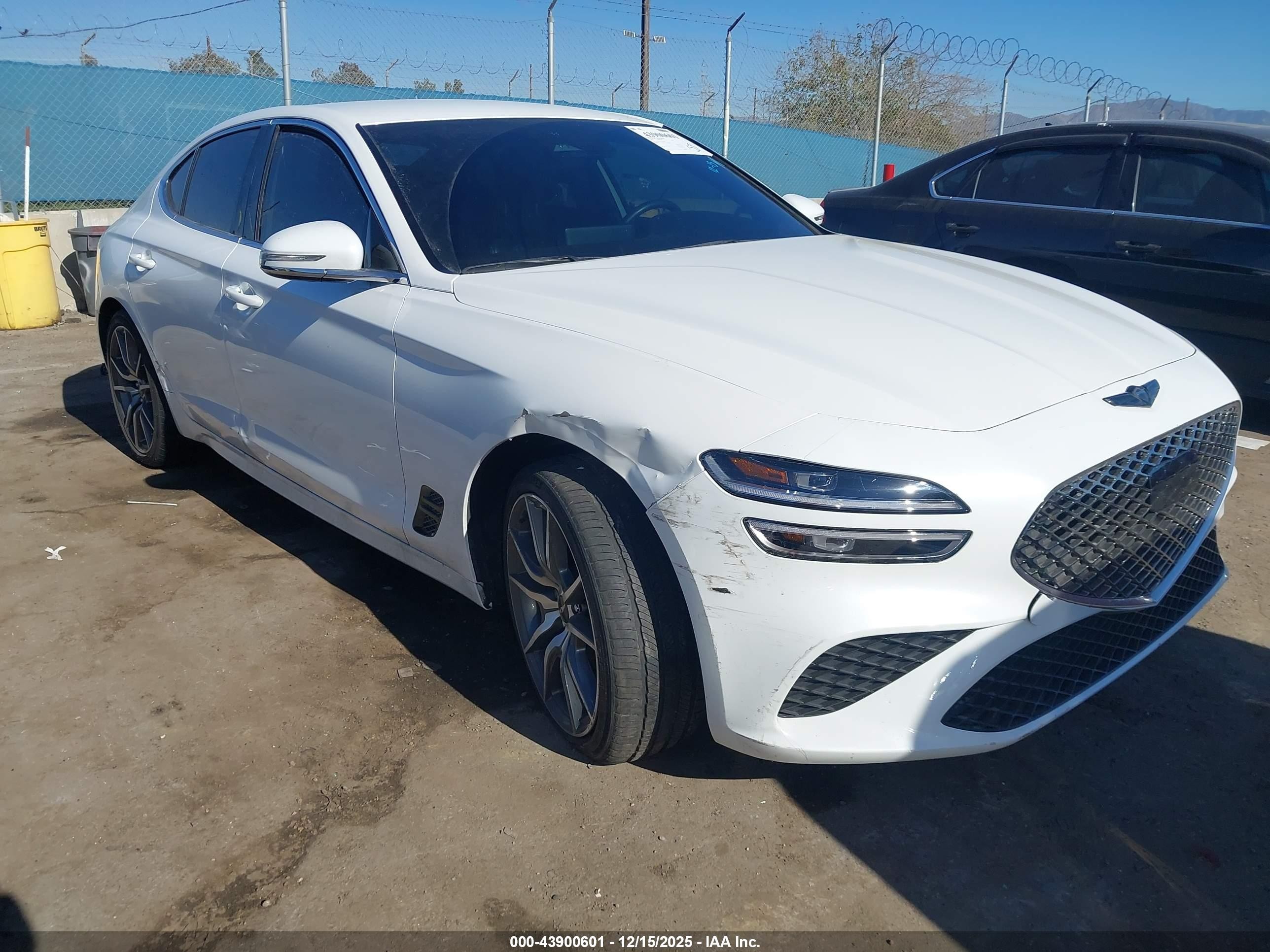 2022 Genesis G70 3.3T, VIN KMTG54TE7NU088173 — Front end