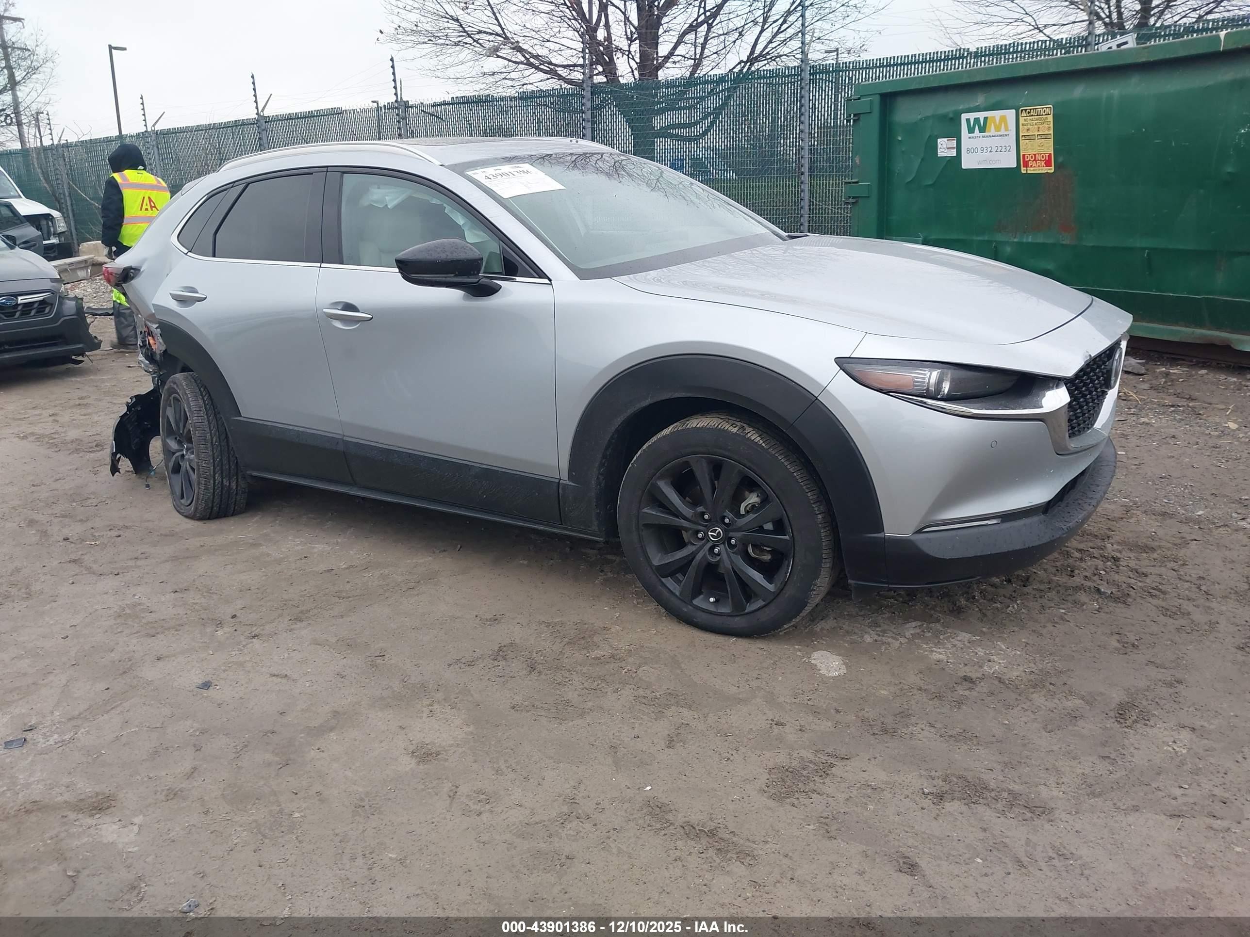 2021 Mazda CX-30 Premium Plus, VIN 3MVDMBEY1MM272378 — Rear end