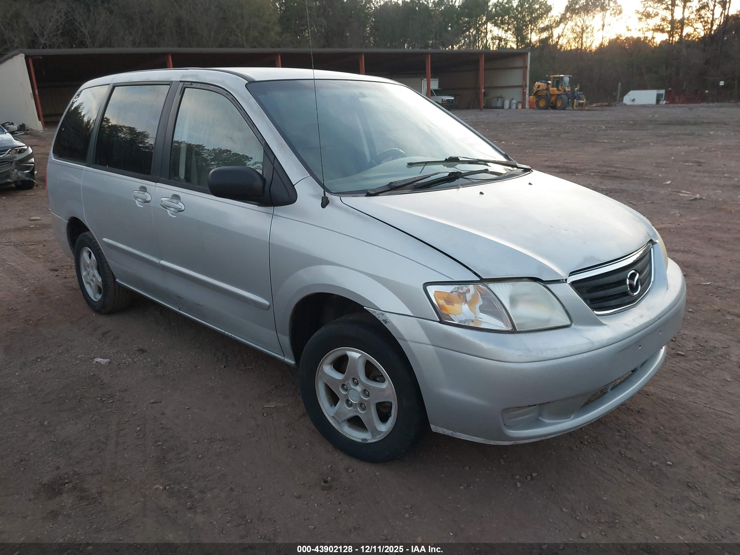 2000 Mazda MPV DX, VIN JM3LW28G6Y0155955 — Normal wear