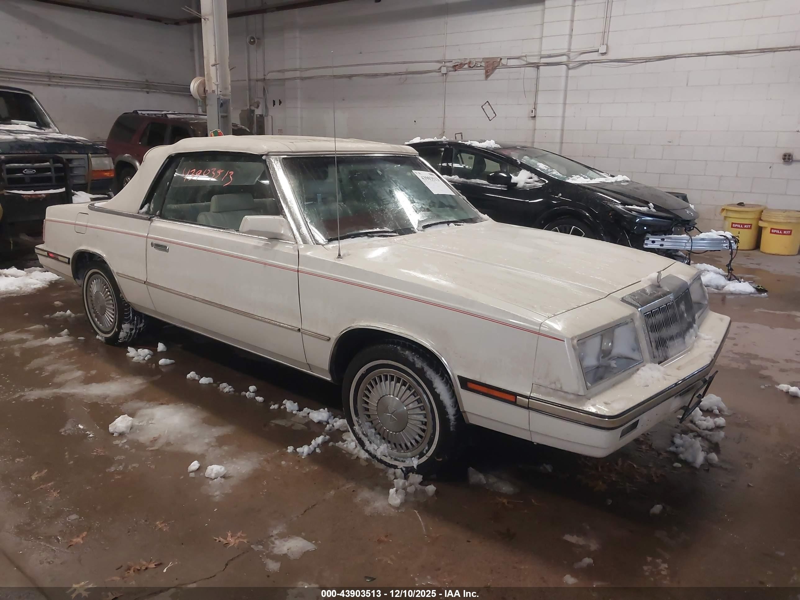 1985 Chrysler LeBaron, VIN 1C3BC55D4FG152554 — Normal wear