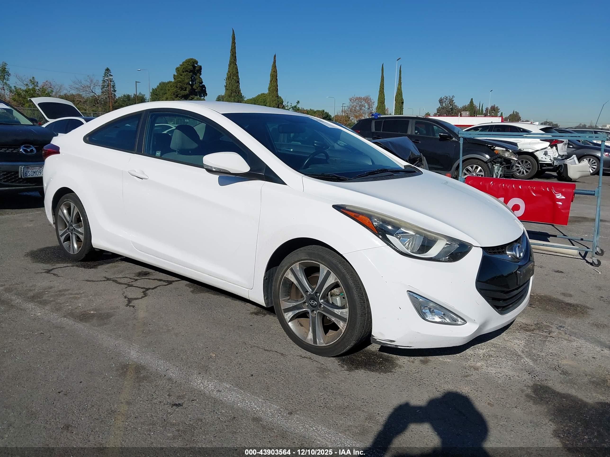 2014 Hyundai Elantra, VIN KMHDH6AH3EU026430 — Фото с аукциона 1 of 5