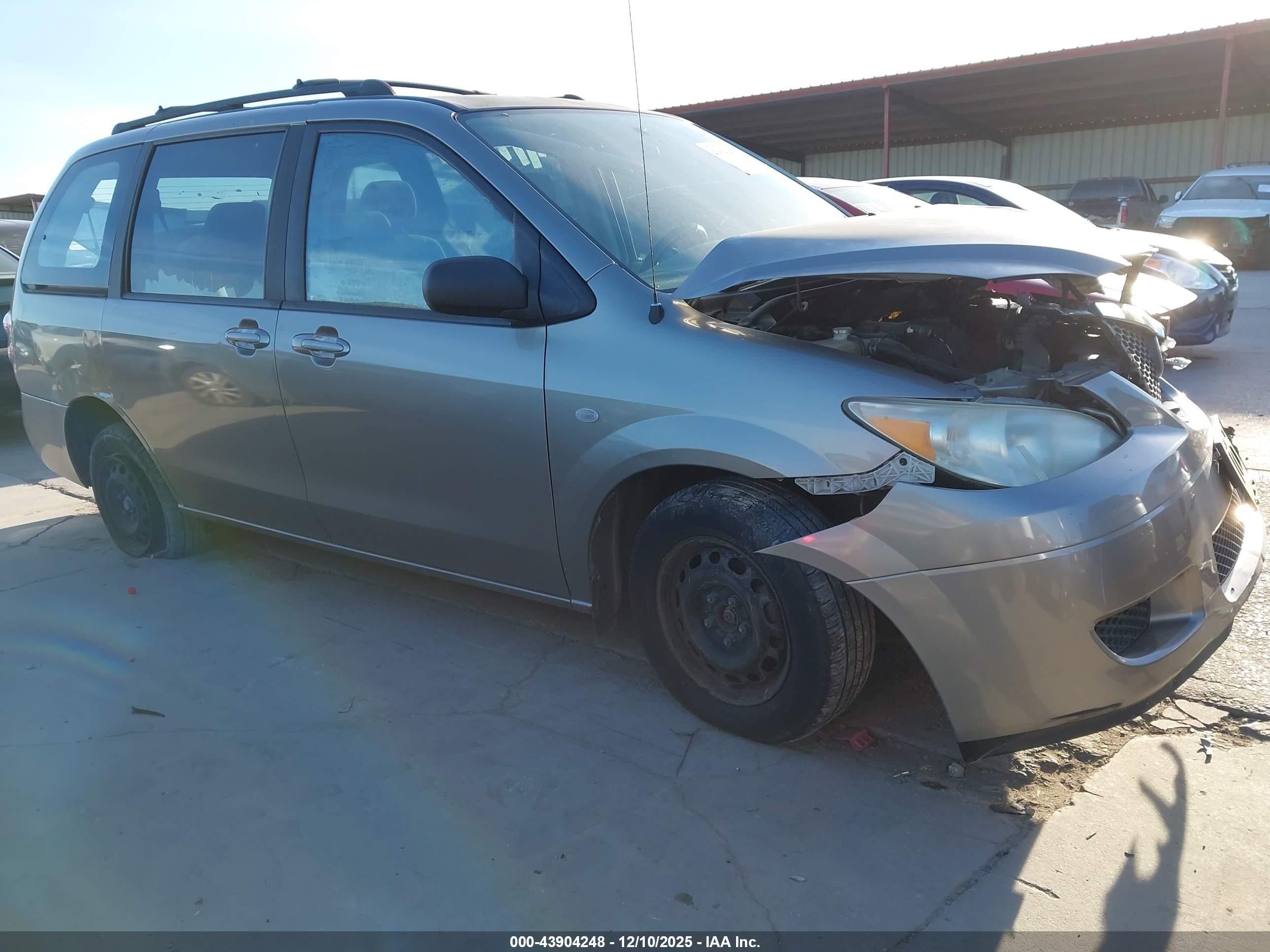 2006 Mazda MPV LX, VIN JM3LW28A860561633 — Front end