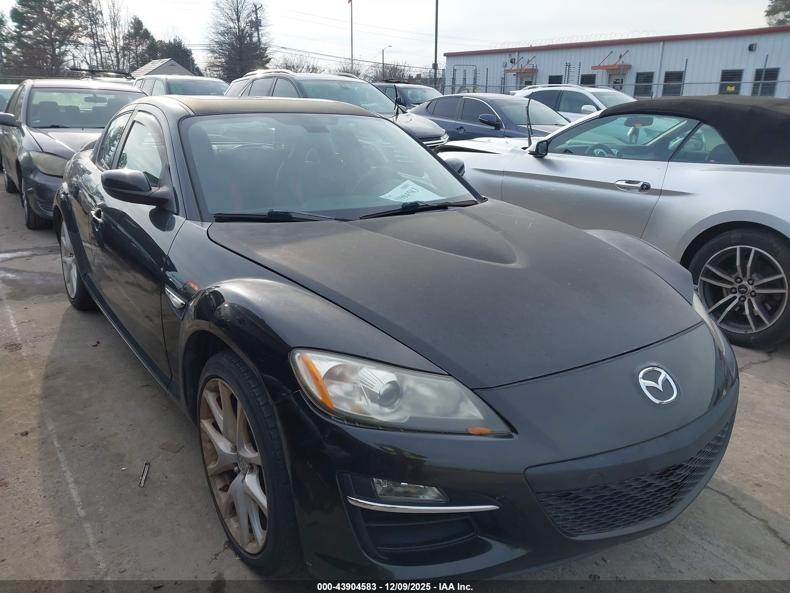 2010 Mazda RX-8 Grand Touring, VIN JM1FE1CP1A0404825 — Front end