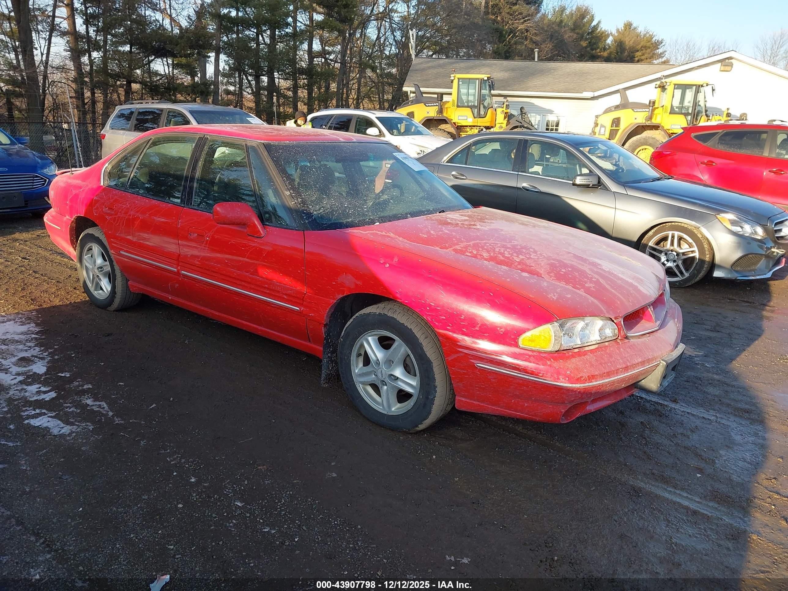1996 Pontiac Bonneville SE, VIN 1G2HX52K0T4225014 — Бок