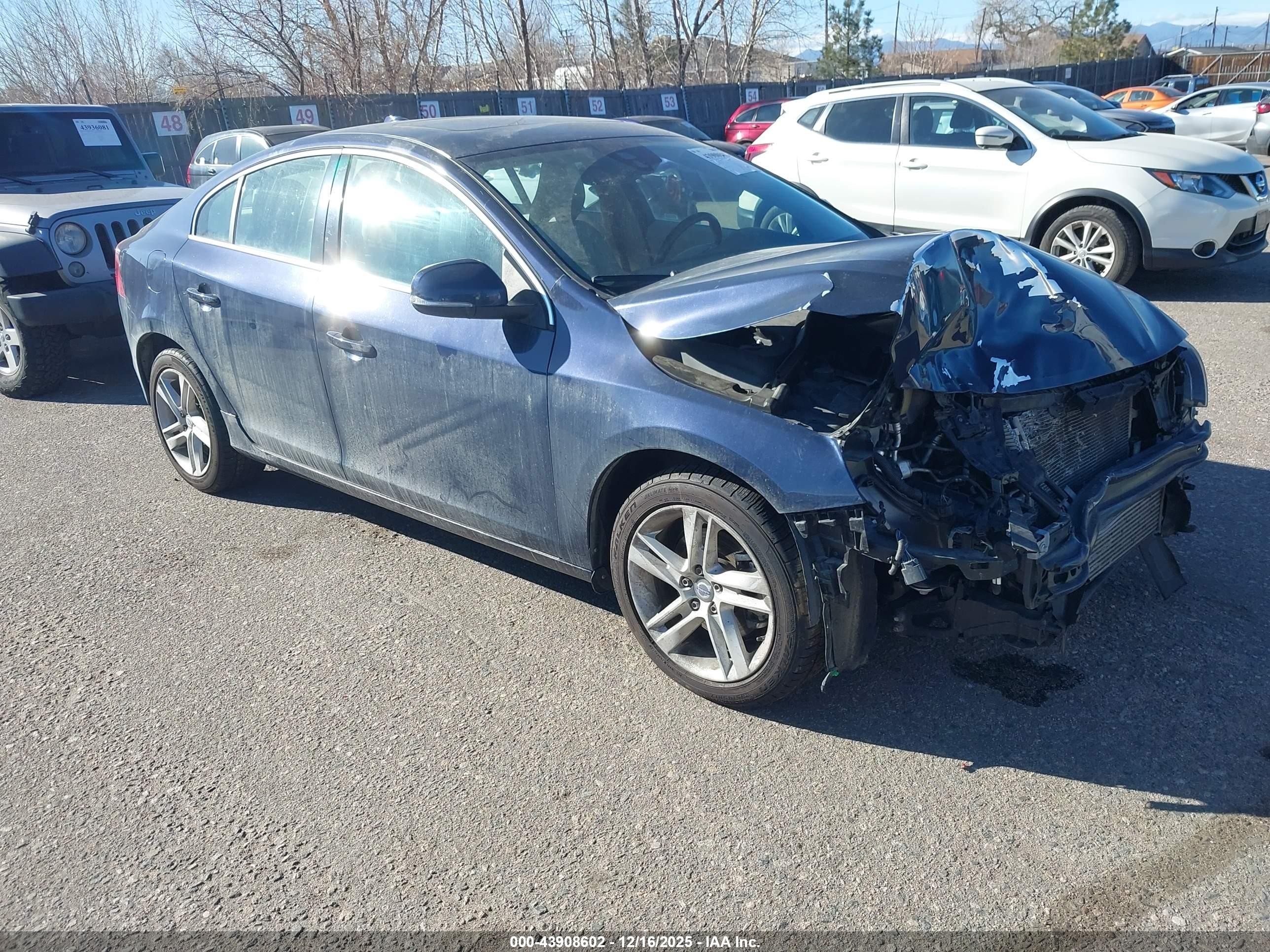 2015 Volvo S60 T5 Drive-E Premier, VIN YV140MFK4F1355767 — Frame damage