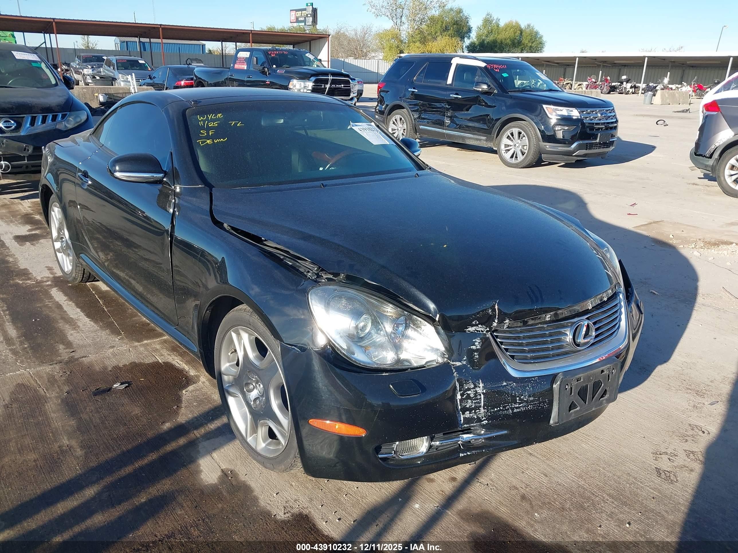 2008 Lexus SC 430, VIN JTHFN45Y089020241 — Front end