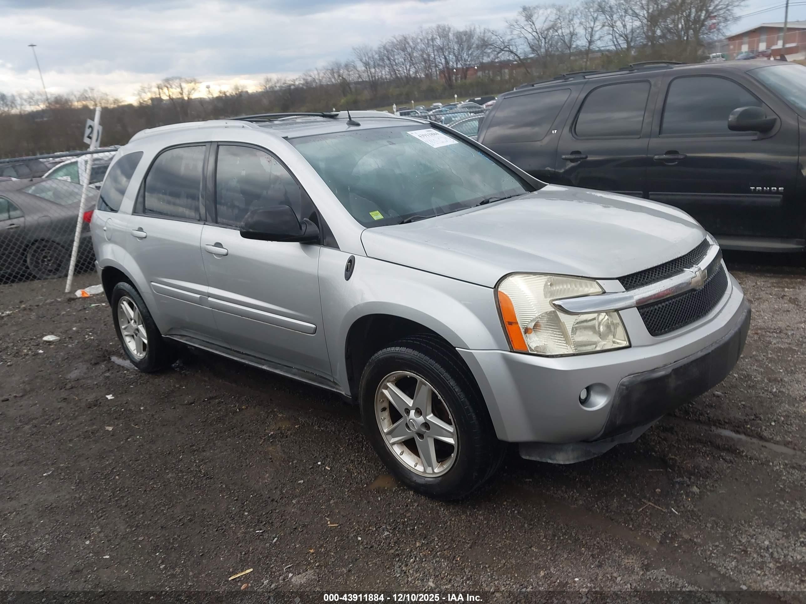2005 Chevrolet Equinox LT, VIN 2CNDL73F356135775 — Normal wear