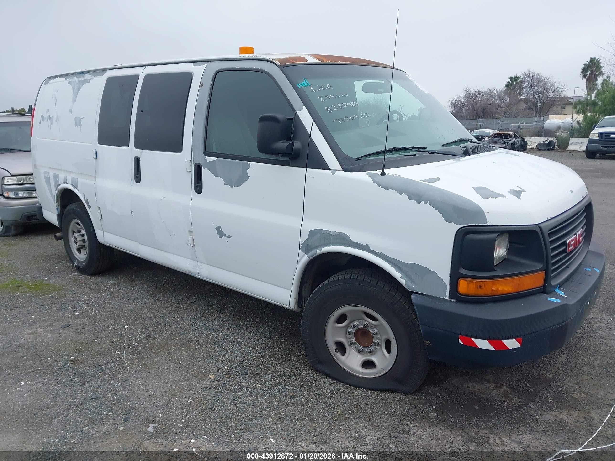2007 GMC Savana Cargo, VIN 1GTGG25V771205118 — Normal wear
