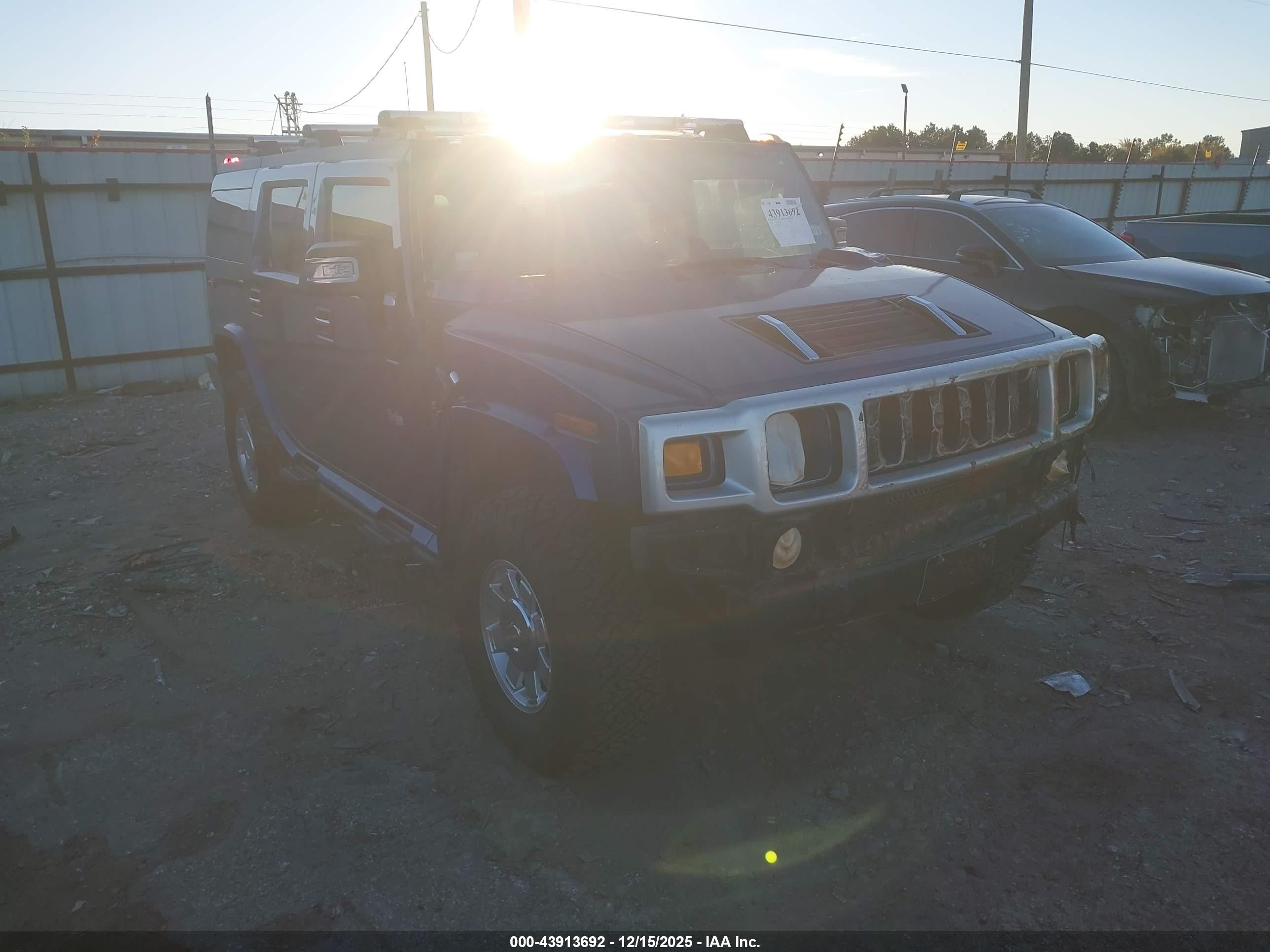 2006 Hummer H2, VIN 5GRGN23U86H106747 — Engine fire