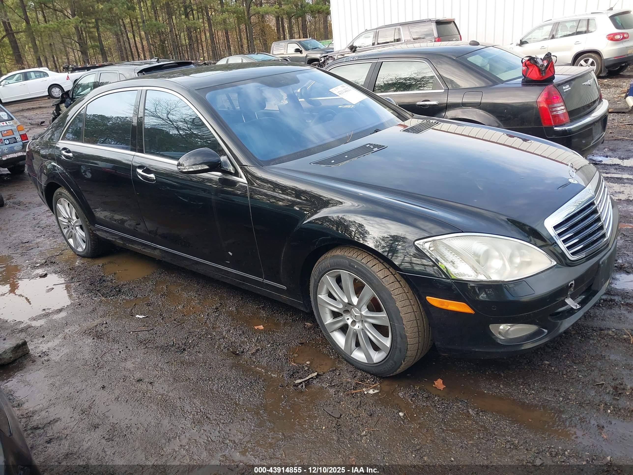 2008 Mercedes-Benz S 550, VIN WDDNG86XX8A185724 — Front end