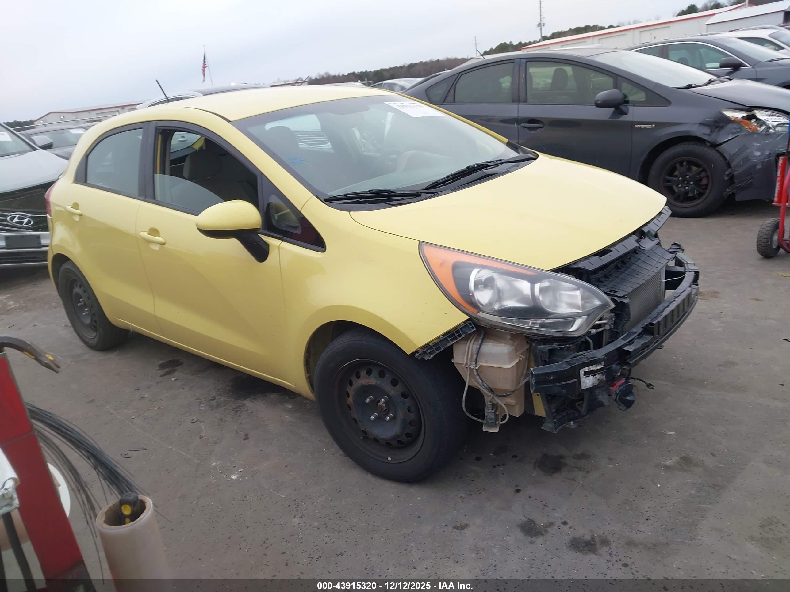 2016 Kia Rio LX, VIN KNADM5A34G6659120 — Front end
