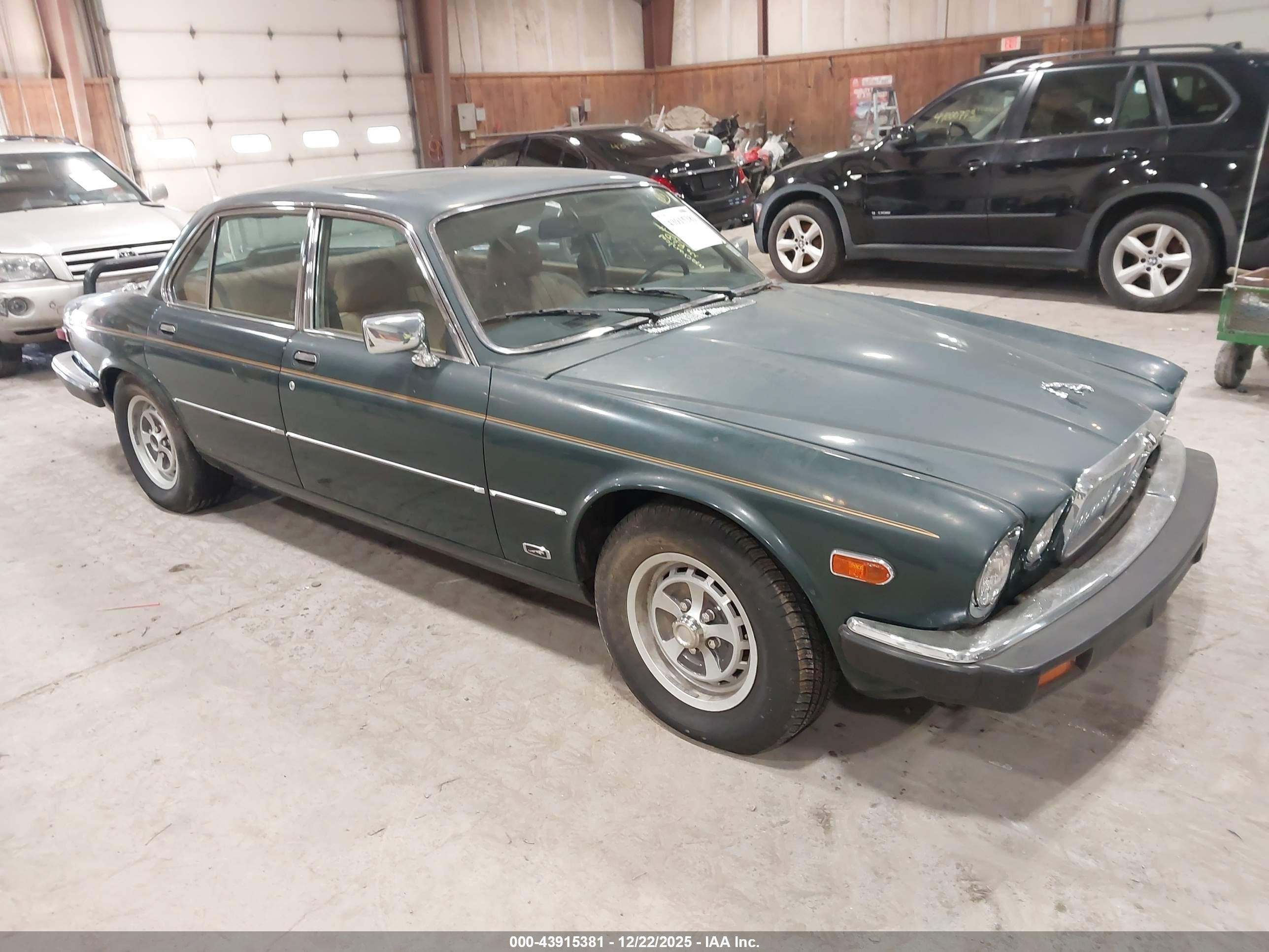 1986 Jaguar XJ, VIN SAJAV1348GC459734 — Mechanical