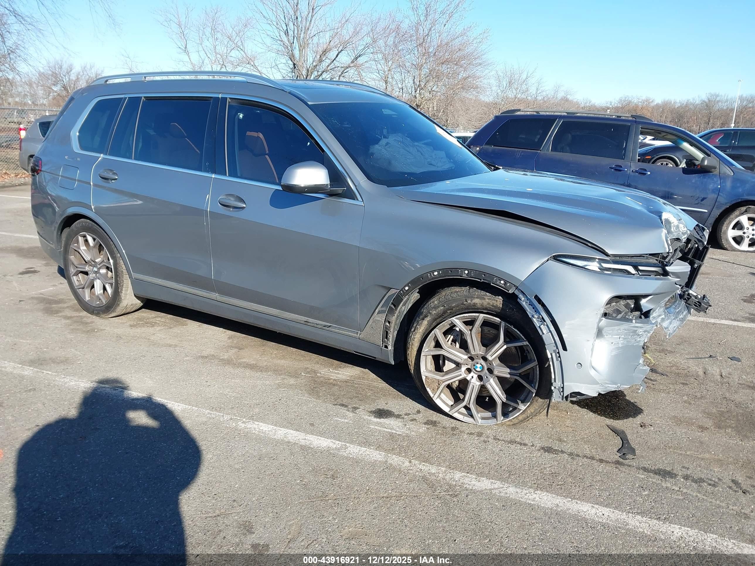 2023 BMW X7 xDrive40i, VIN 5UX23EM0XP9P00328 — Front end