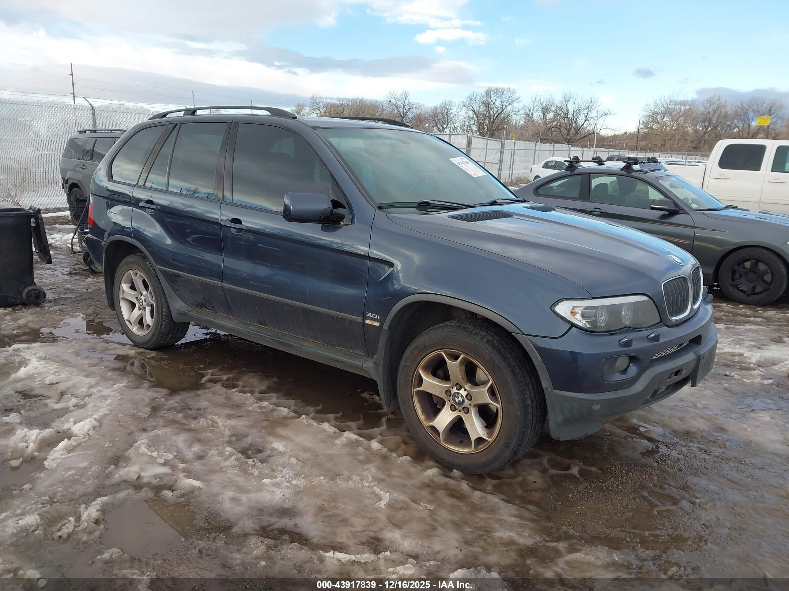 2004 BMW X5 3.0i, VIN 5UXFA13544LU22666 — Rear end