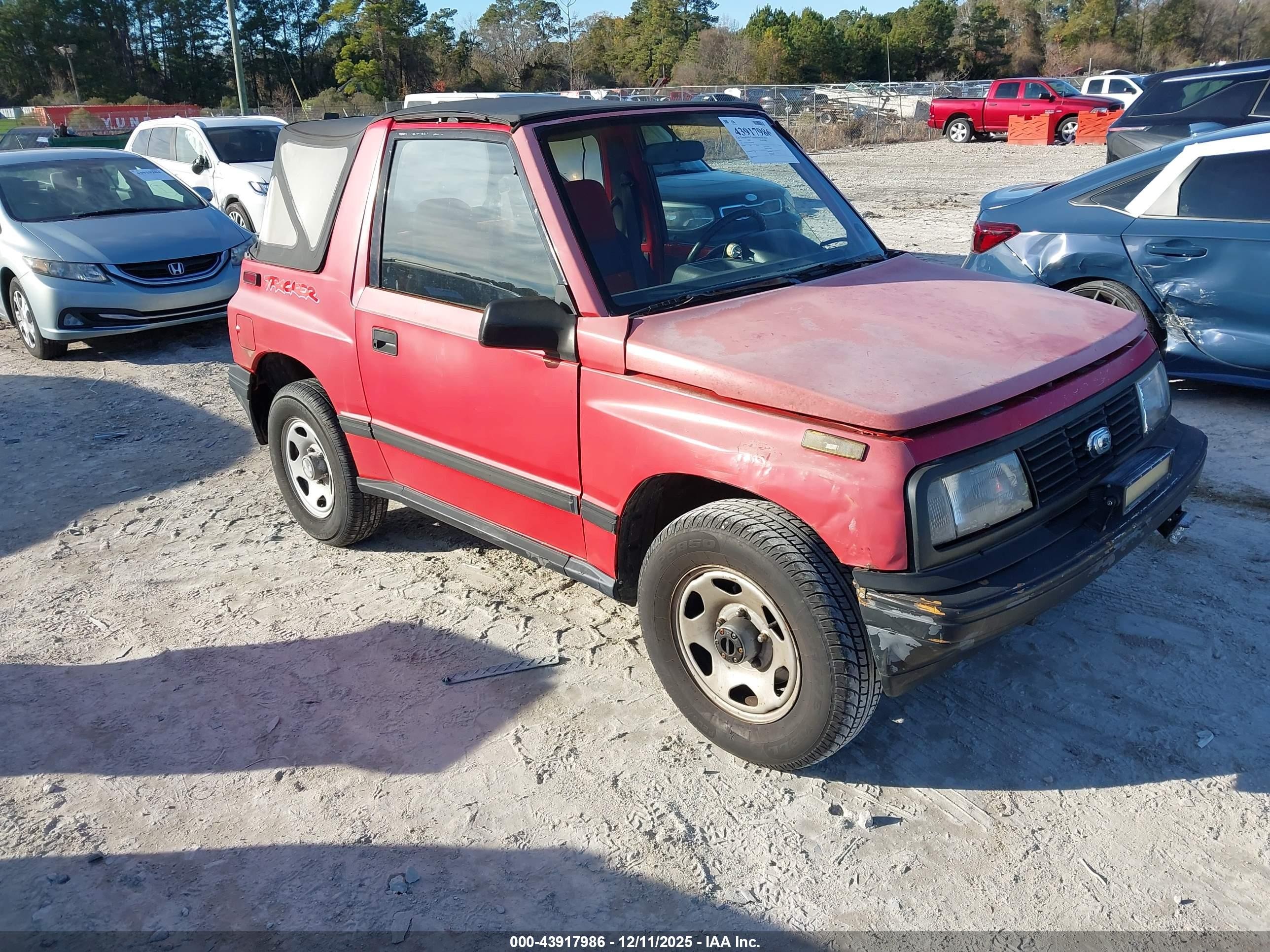1992 Geo Tracker, VIN 2CNBJ18UXN6929528 — Обычный износ
