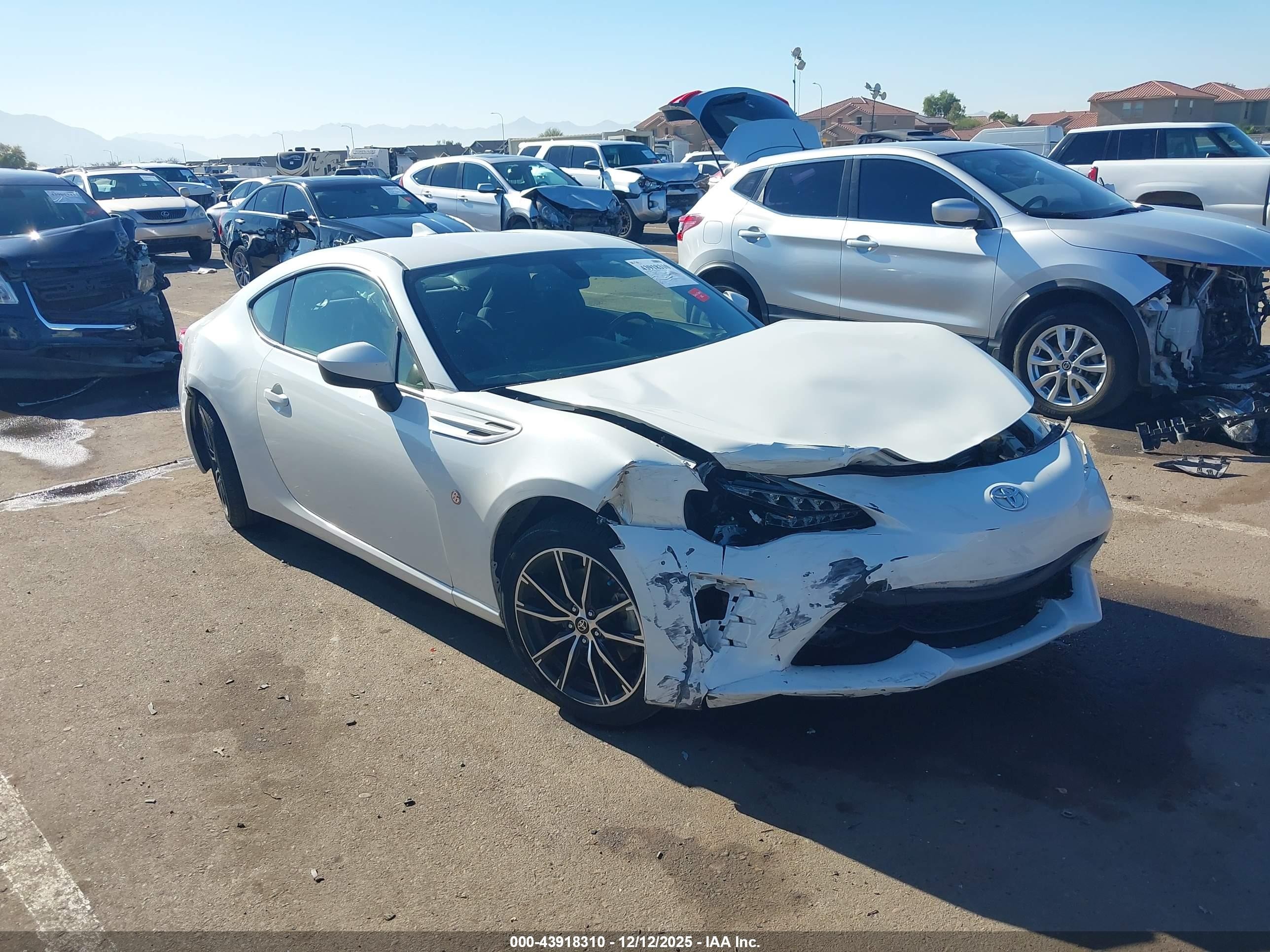2019 Toyota 86, VIN JF1ZNAA15K8700113 — Front end