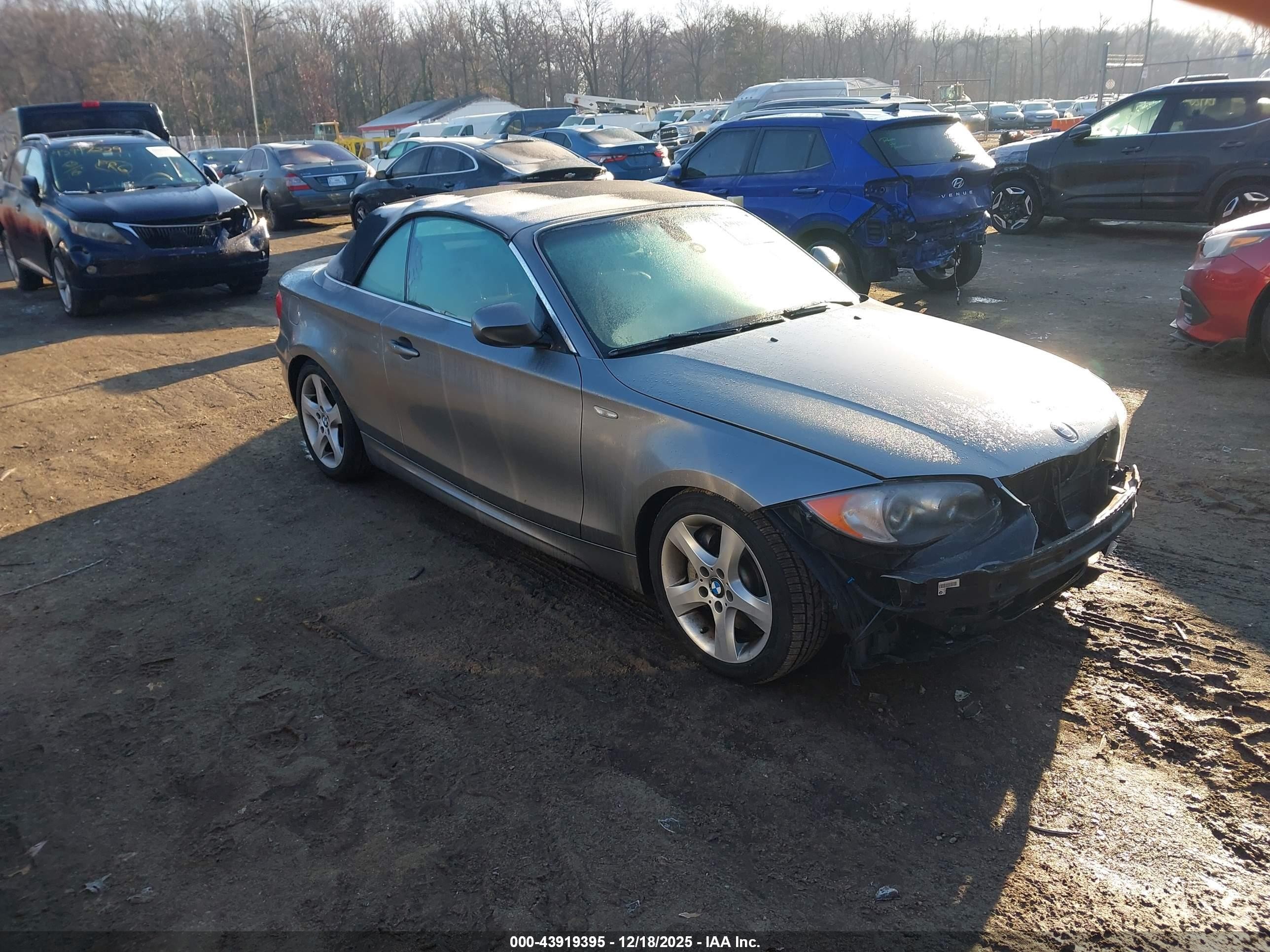2011 BMW 1 Series 135i, VIN WBAUN7C5XBVM24971 — Front end
