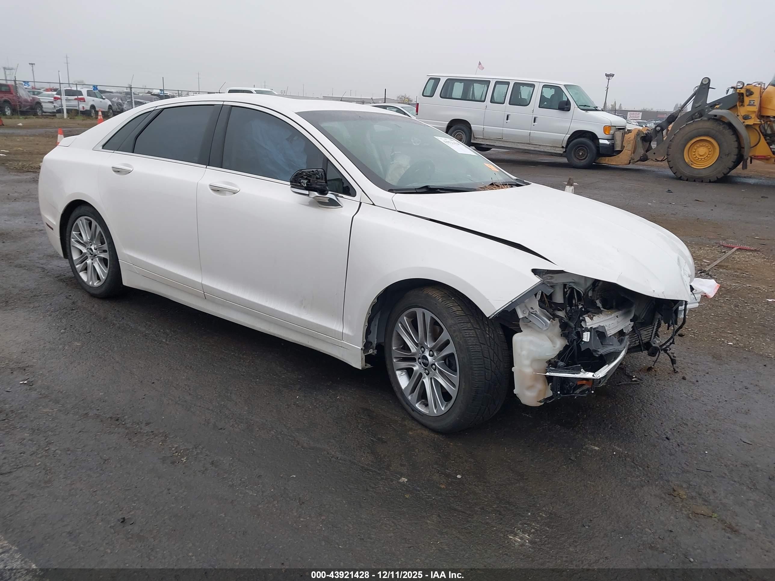 2015 Lincoln MKZ, VIN 3LN6L2J98FR607231 — Biohazard / chemical