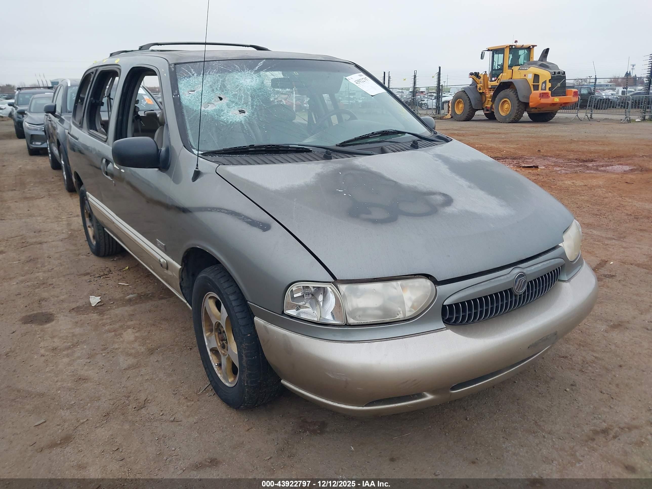 2000 Mercury Villager Estate, VIN 4M2XV14T6YDJ14741 — Перед