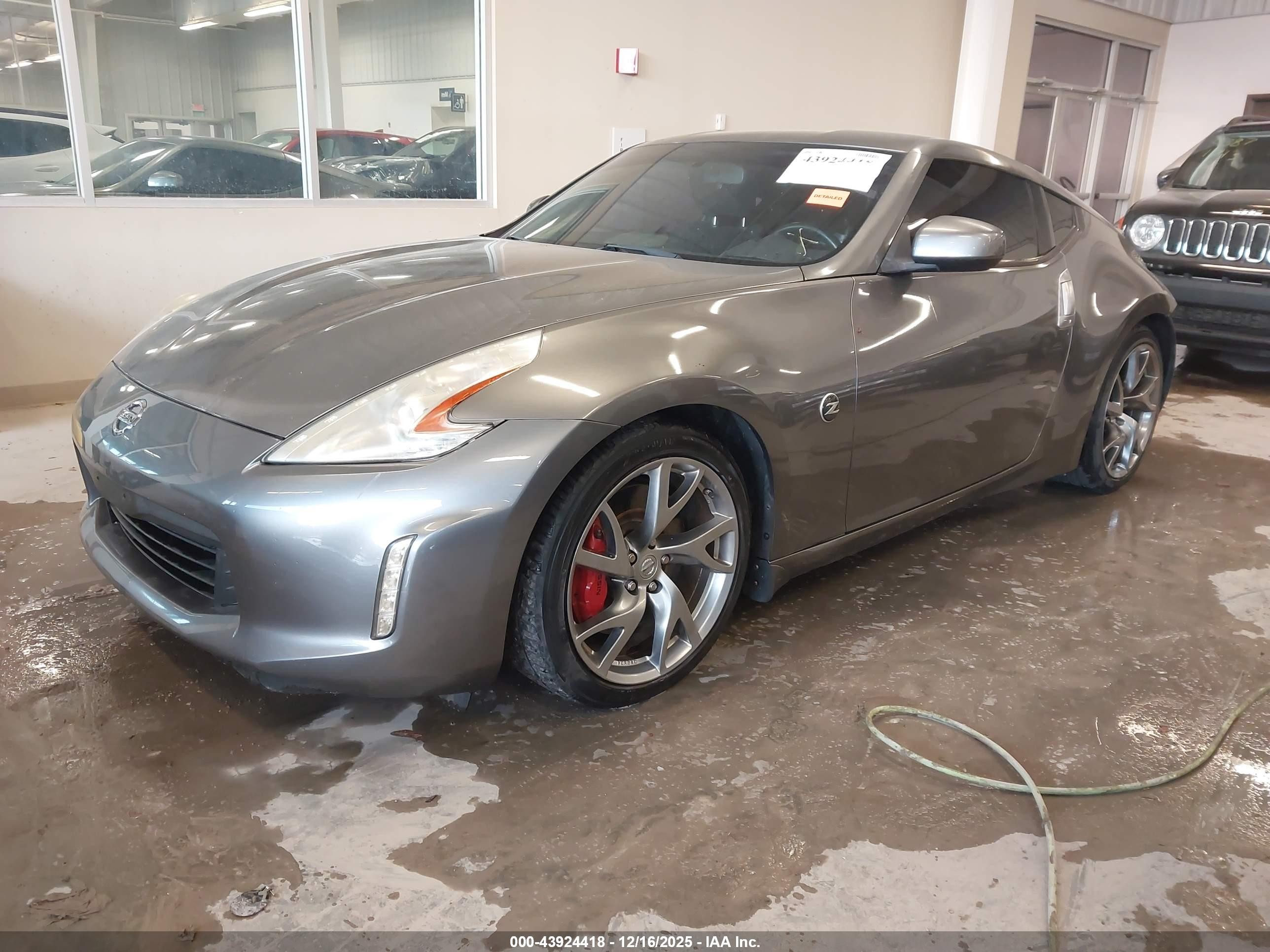 2013 Nissan 370Z, VIN JN1AZ4EH4DM881254 — Rear end