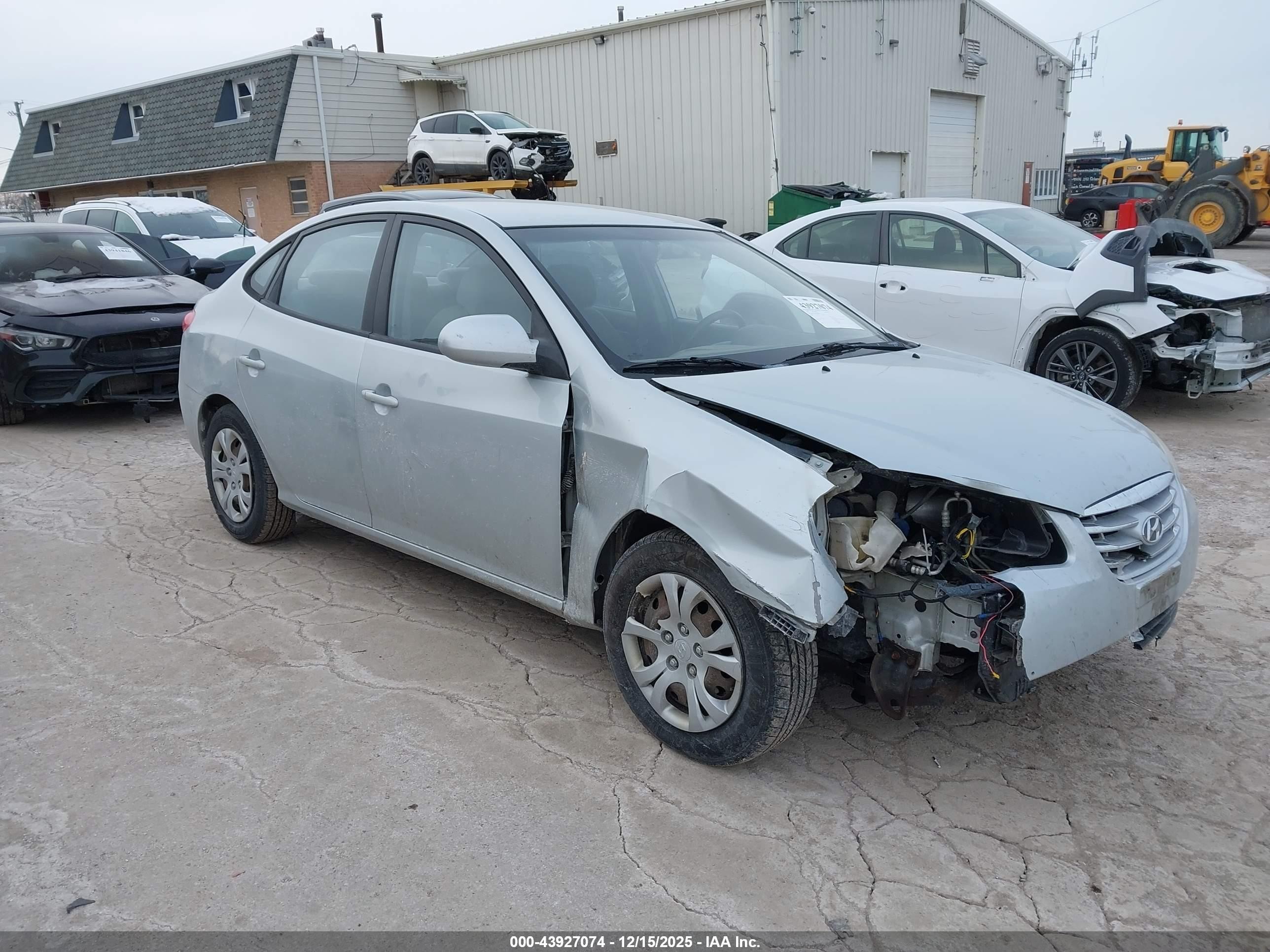 2010 Hyundai Elantra GLS, VIN KMHDU4AD8AU968710 — Front end