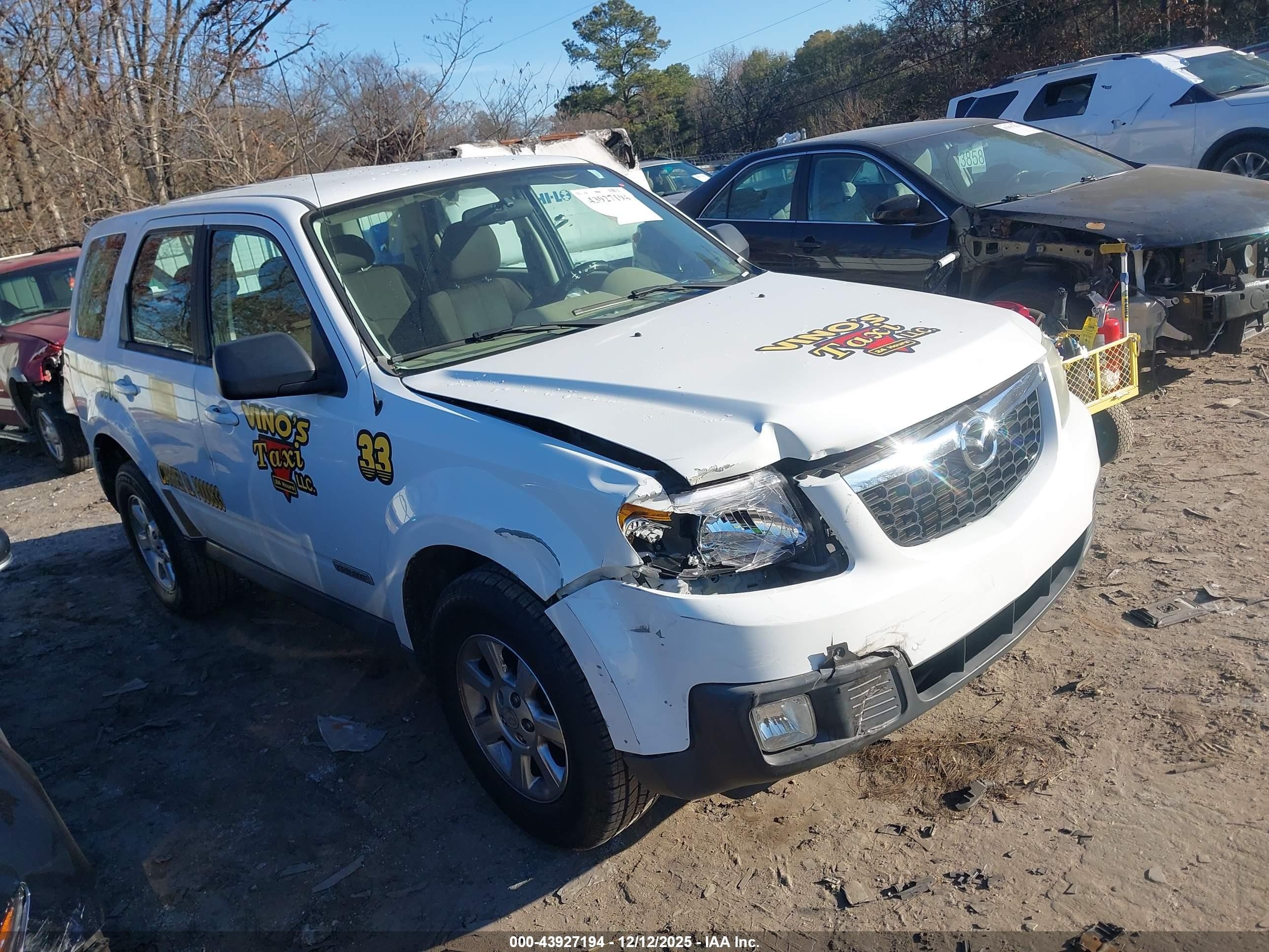 2008 Mazda Tribute Touring, VIN 4F2CZ02Z08KM05340 — Front end