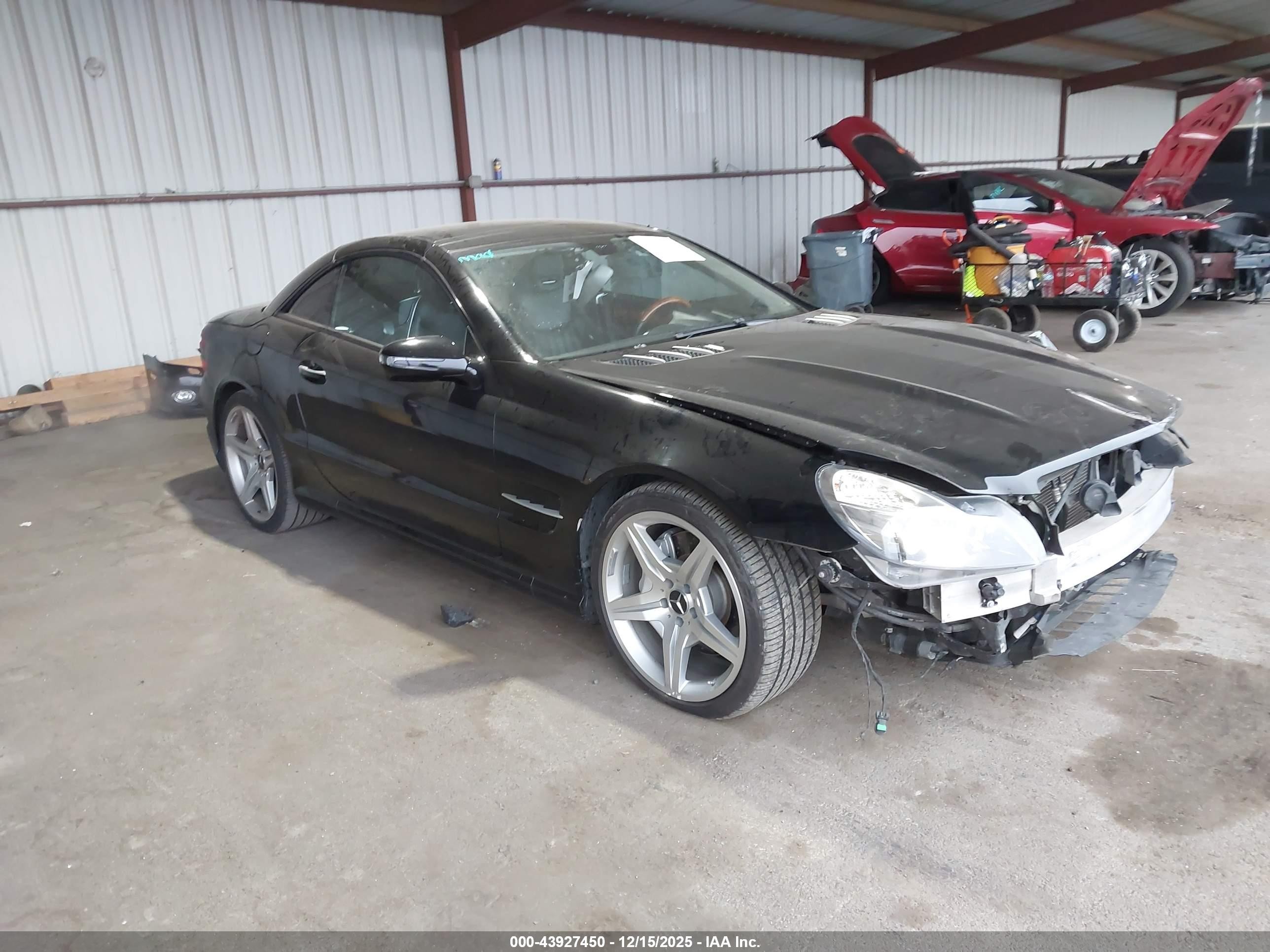 2011 Mercedes-Benz SL 550, VIN WDBSK7BA5BF163081 — Front end