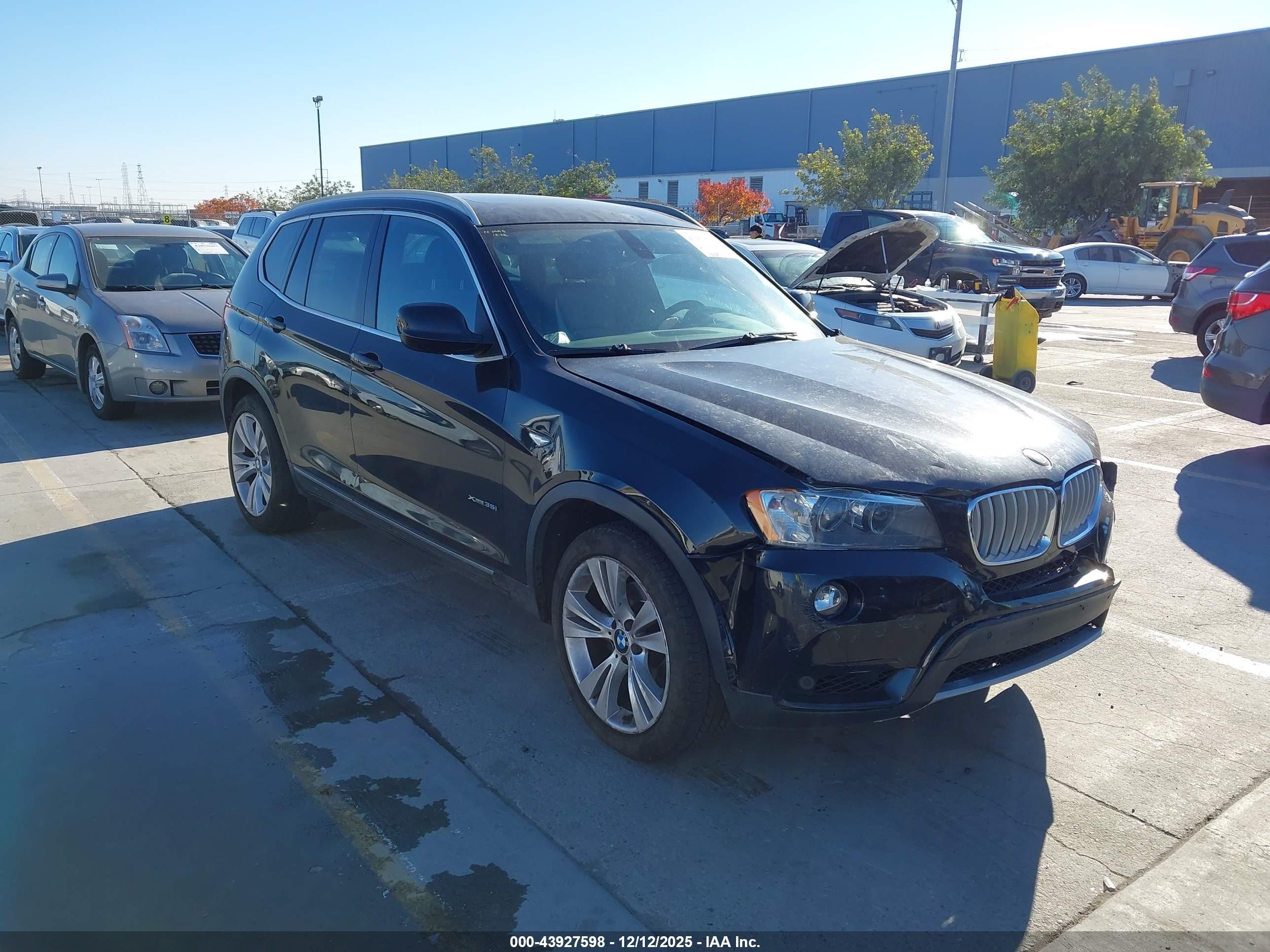 2012 BMW X3 35i, VIN 5UXWX7C54CL736026 — Перед