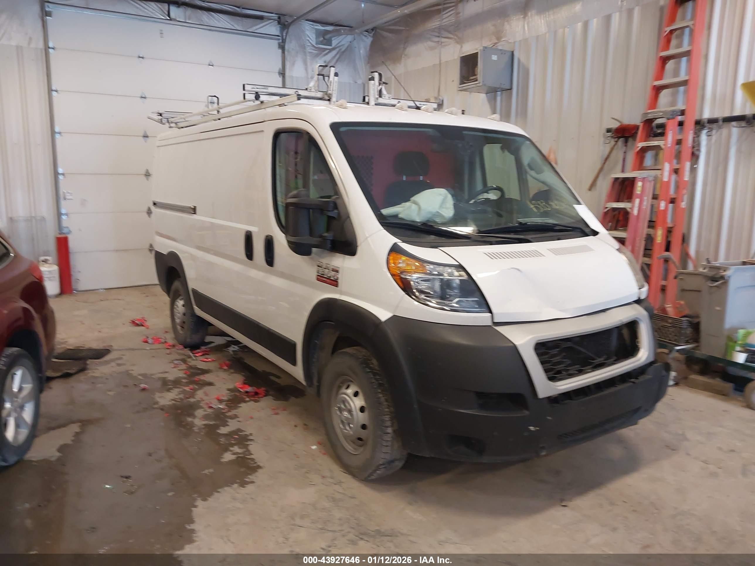 2021 Ram ProMaster, VIN 3C6ERVAG0ME501690 — Перед
