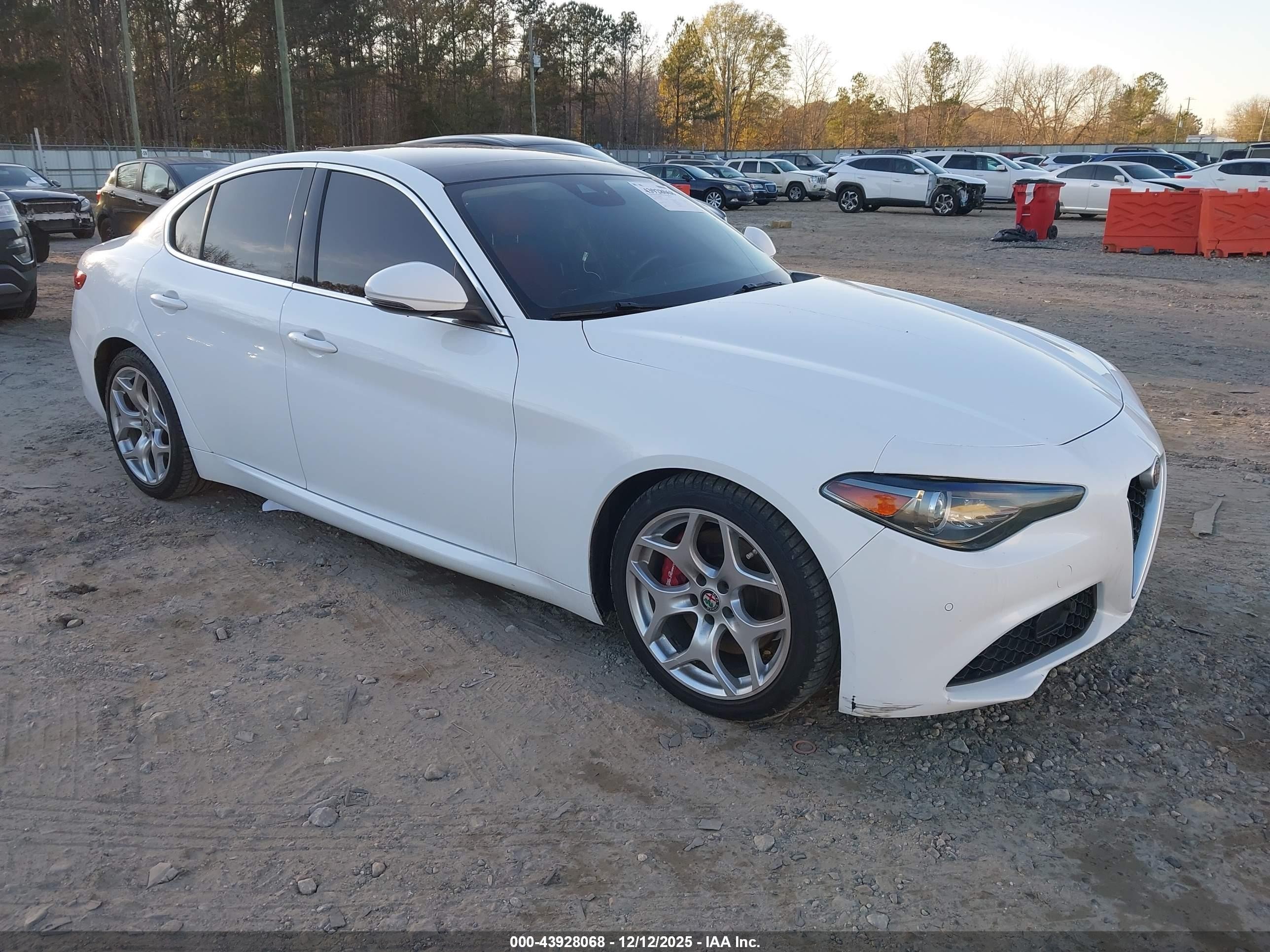 2018 Alfa Romeo Giulia Ti Sport, VIN ZARFAECN5J7580467 — После угона
