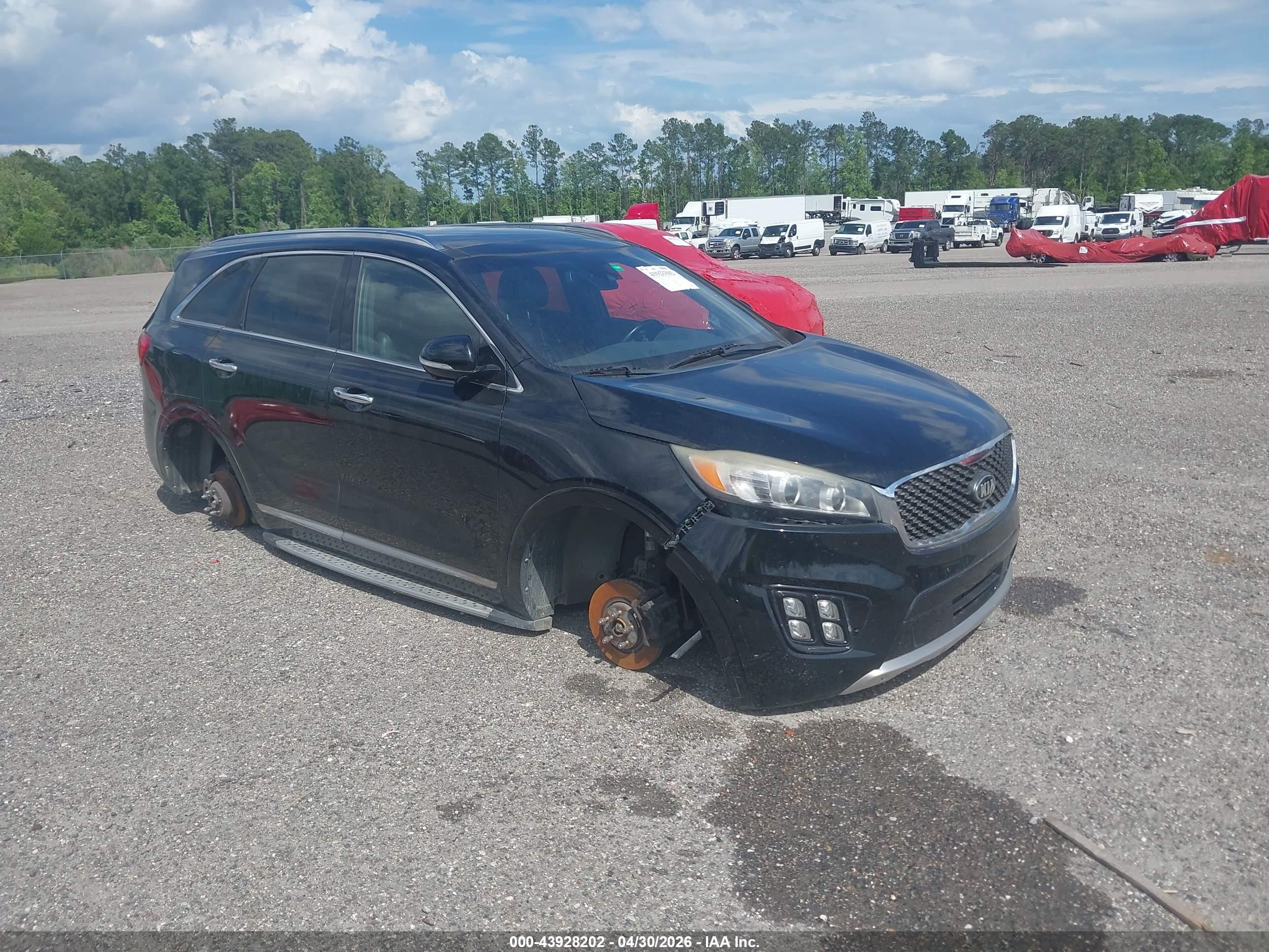 2016 Kia Sorento SX, VIN 5XYPK4A5XGG102744 — Rear end