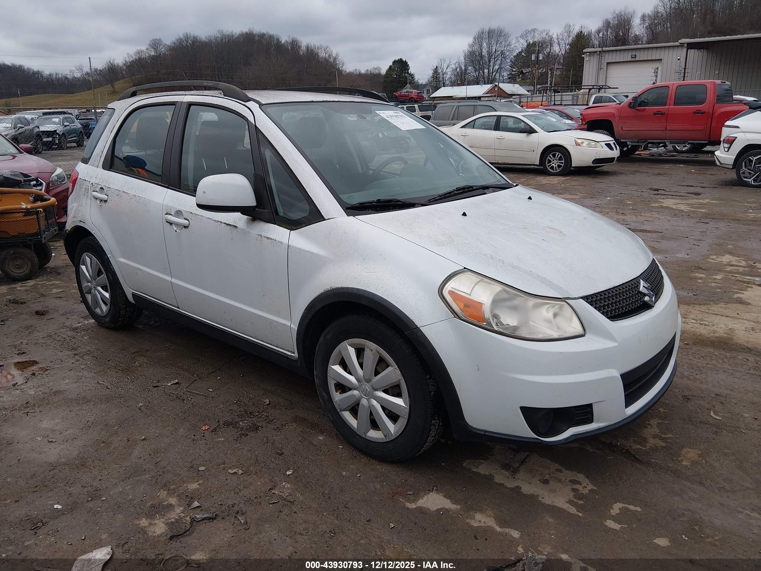 2012 Suzuki SX4 Crossover, VIN JS2YB5A31C6301886 — Normal wear