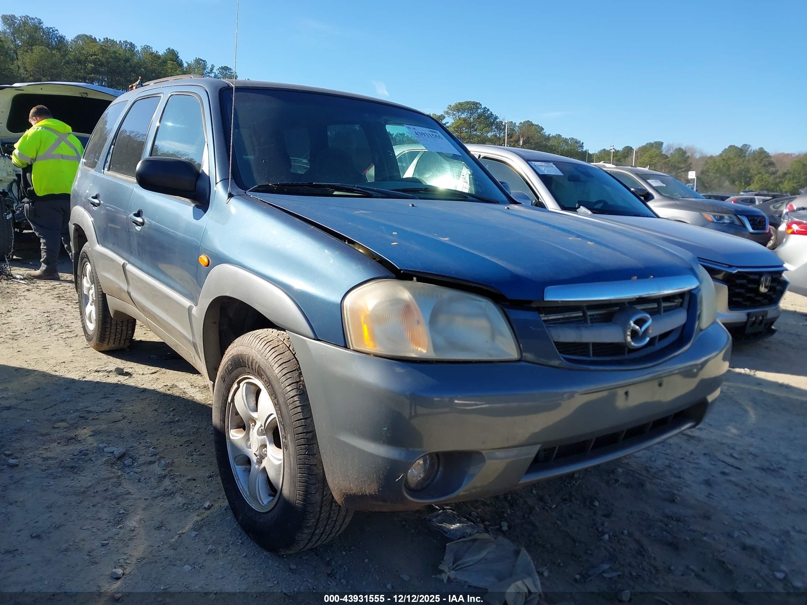 2001 Mazda Tribute LX, VIN 4F2YU08191KM68724 — Front end