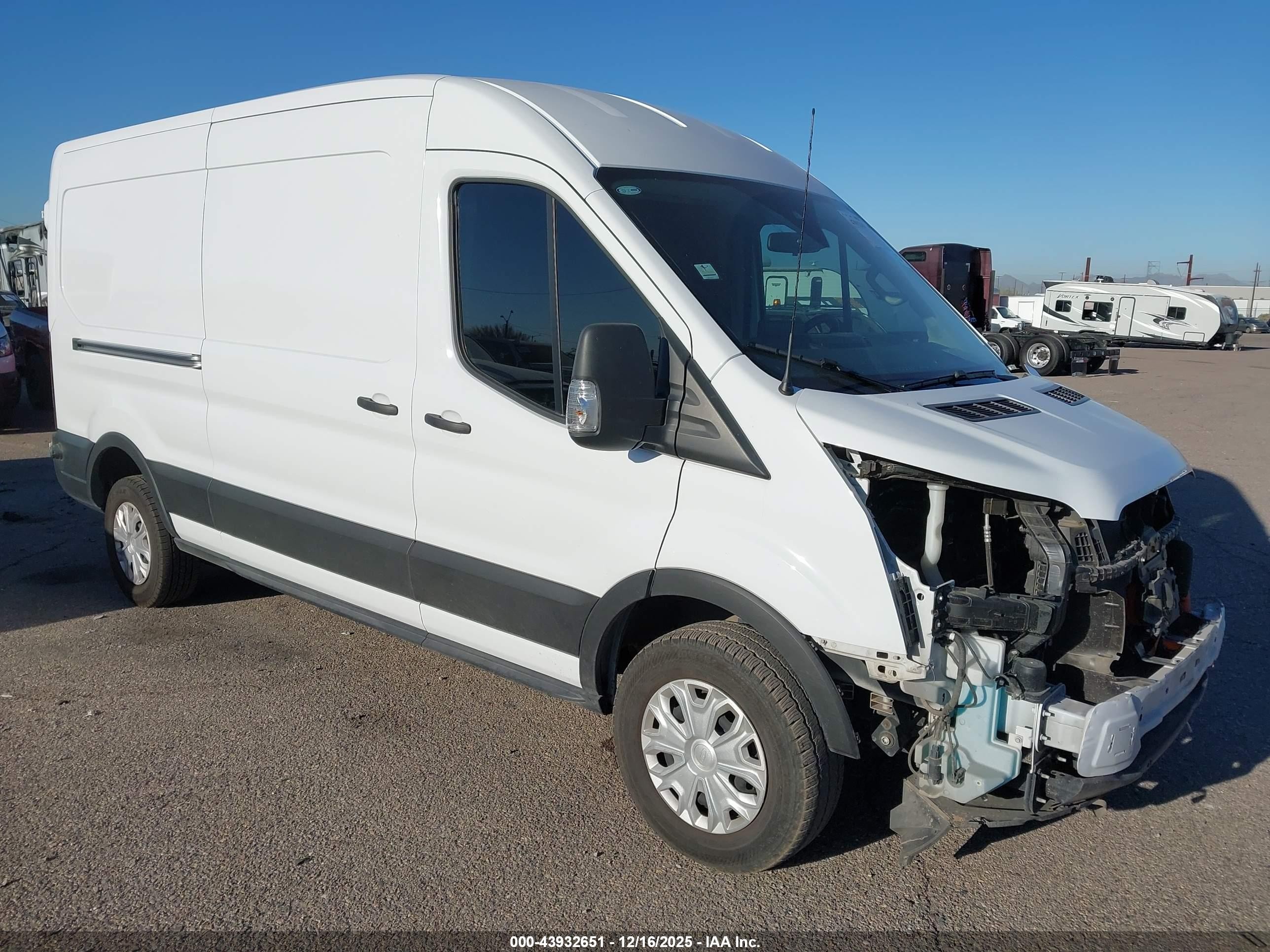 2023 Ford E-Transit Cargo, VIN 1FTBW9CK9PKA99263 — Front end