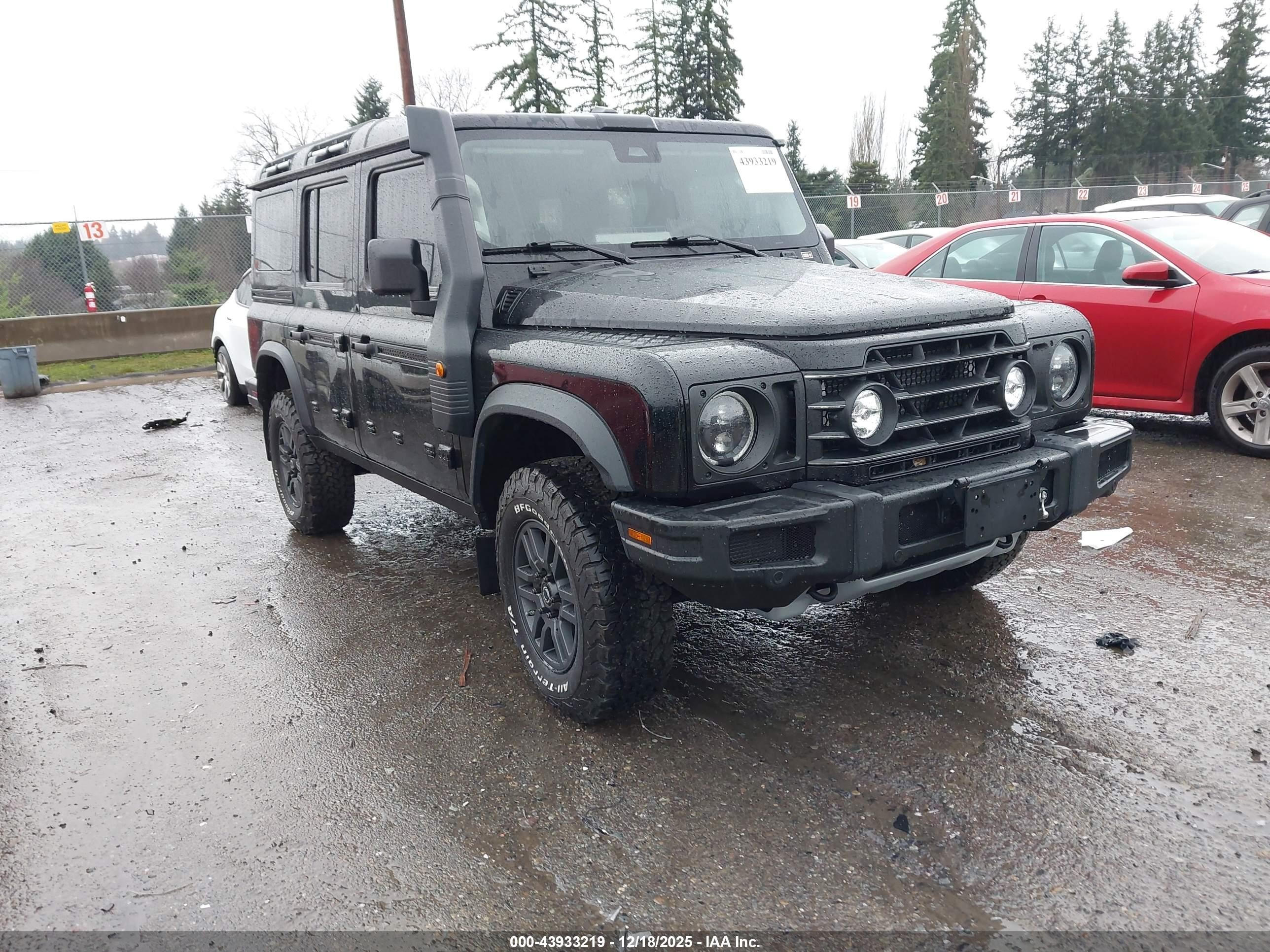 2025 Ineos Grenadier, VIN SC6GM1CA3SF023738 — Front end