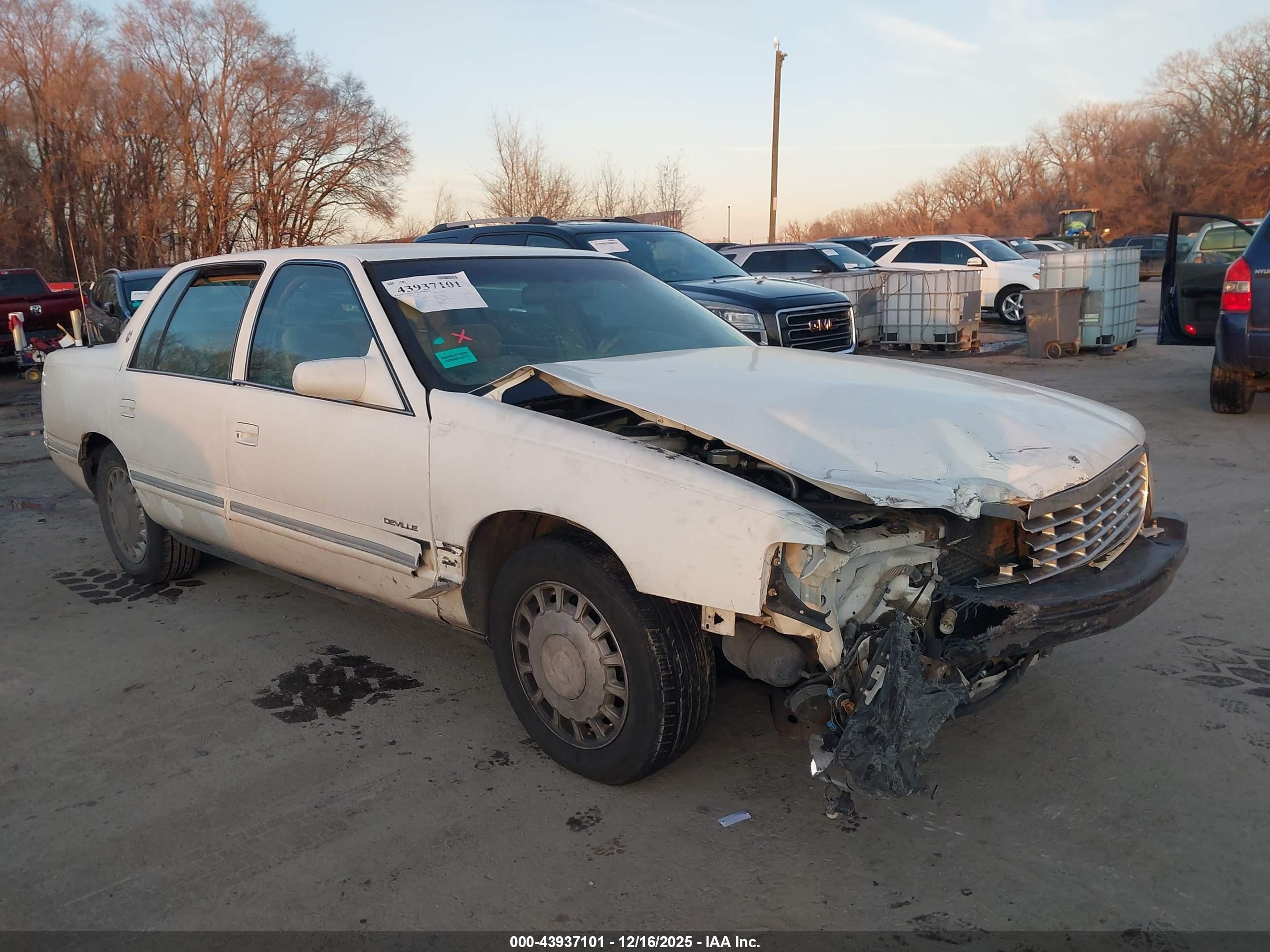 1997 Cadillac DeVille, VIN 1G6KD54Y3VU279294 — Перед