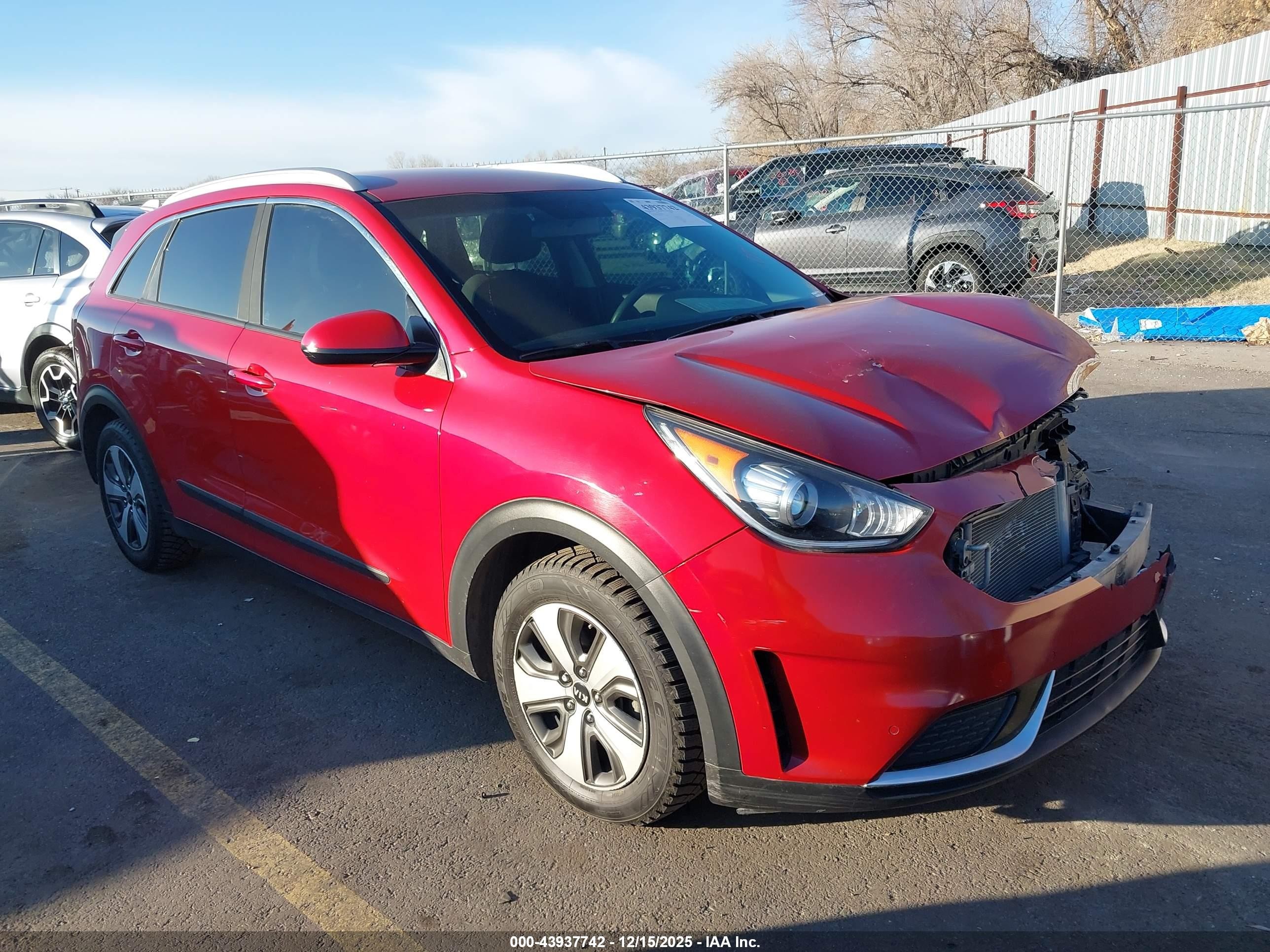 2017 Kia Niro LX, VIN KNDCB3LC9H5096451 — Front end