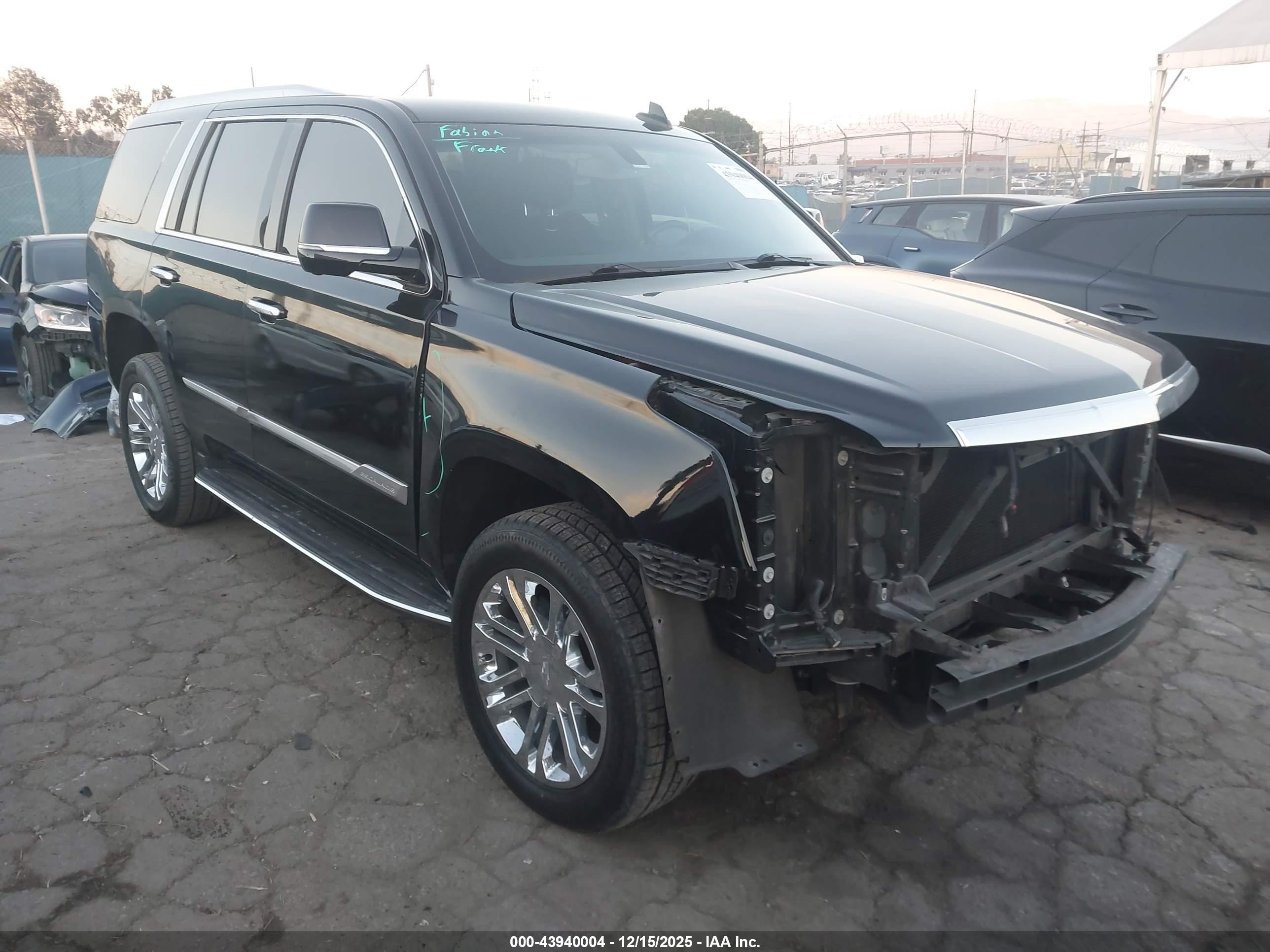 2019 Cadillac Escalade, VIN 1GYS3AKJ2KR360035 — Front end