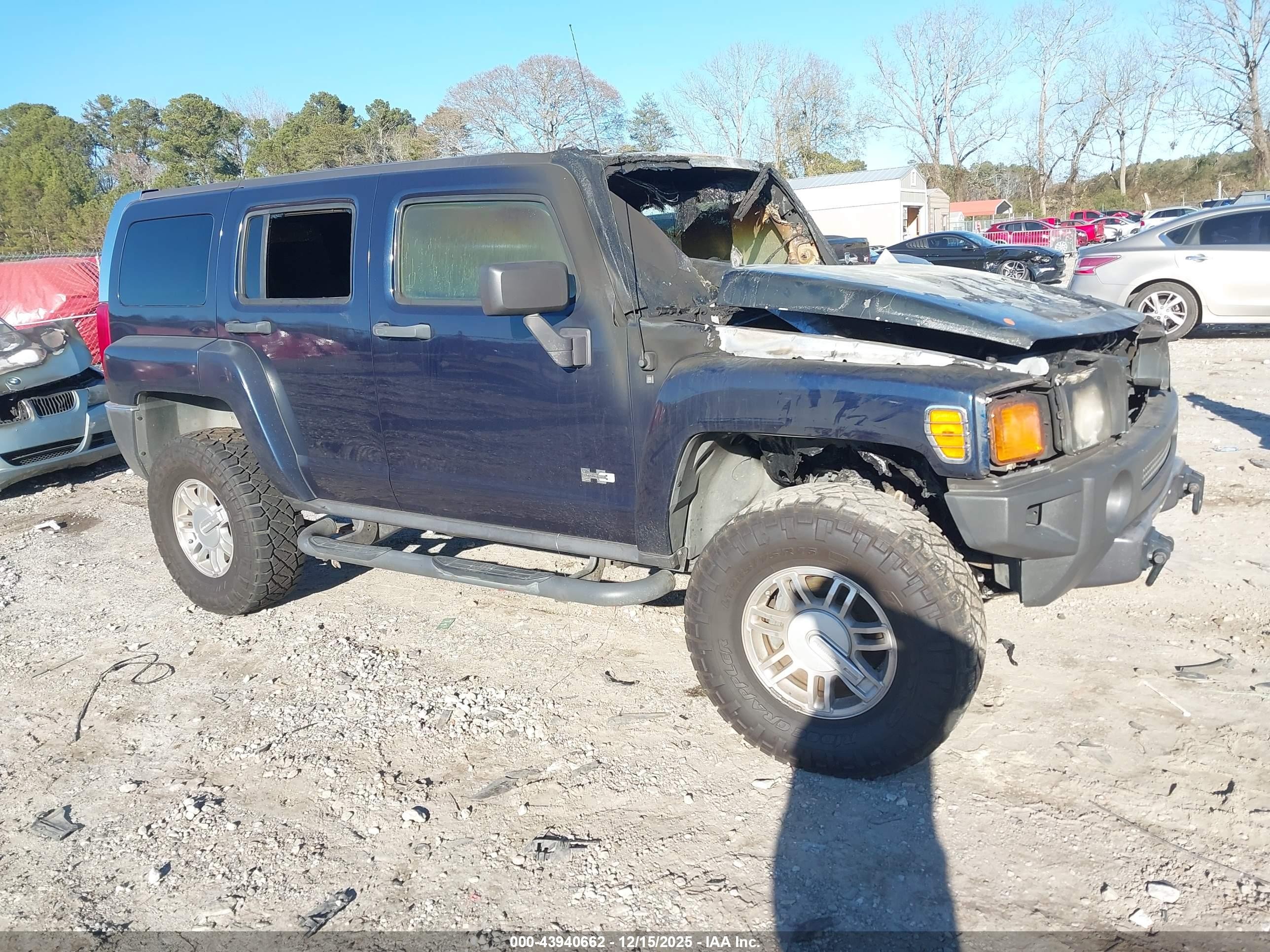 2007 Hummer H3 SUV, VIN 5GTDN13E678157617 — Engine fire