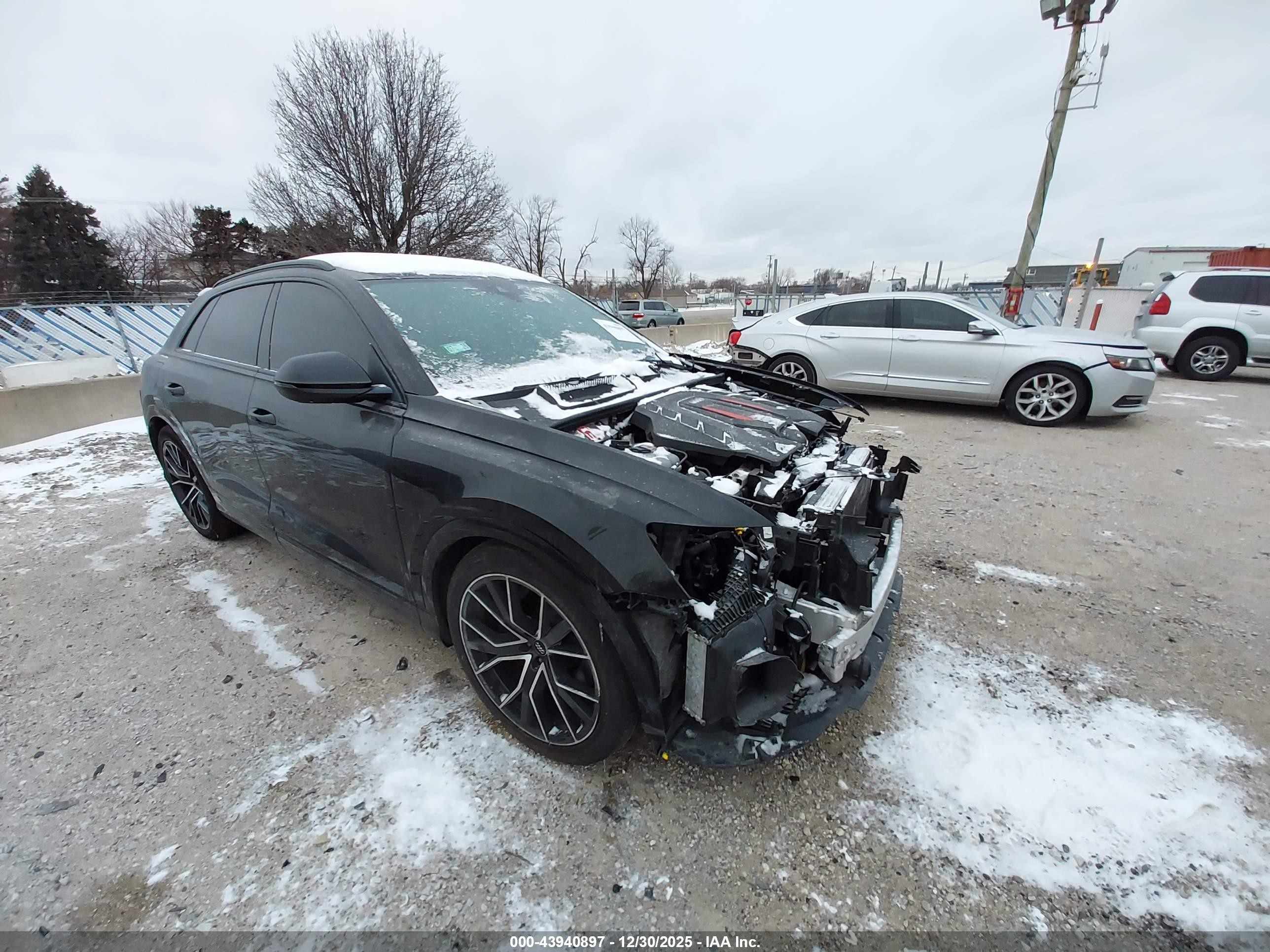 2020 Audi SQ8 Premium Plus, VIN WA1AWAF16LD026876 — Front end