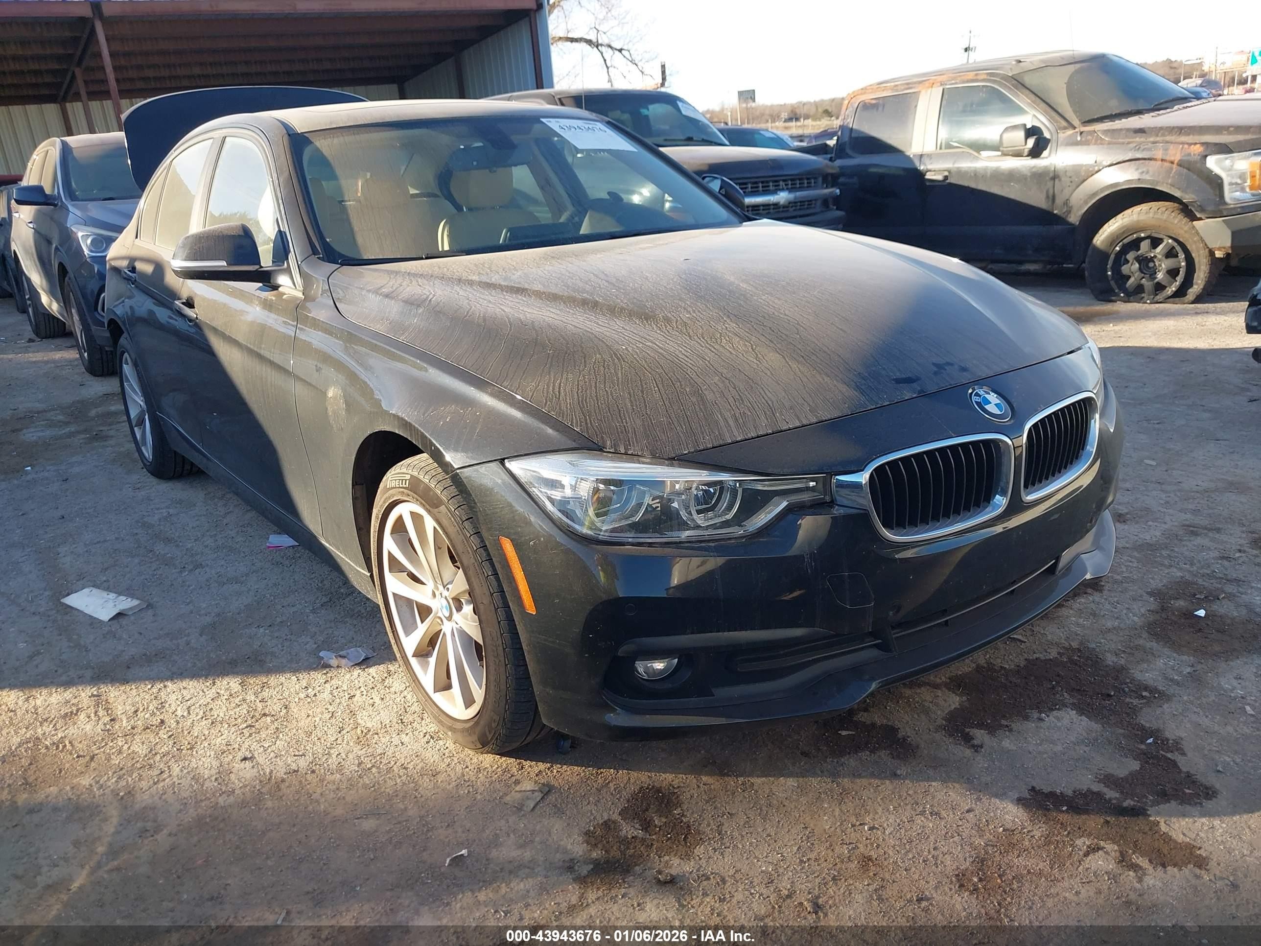 2018 BMW 3 Series 320i xDrive, VIN WBA8A3C58JA491760 — Rear end