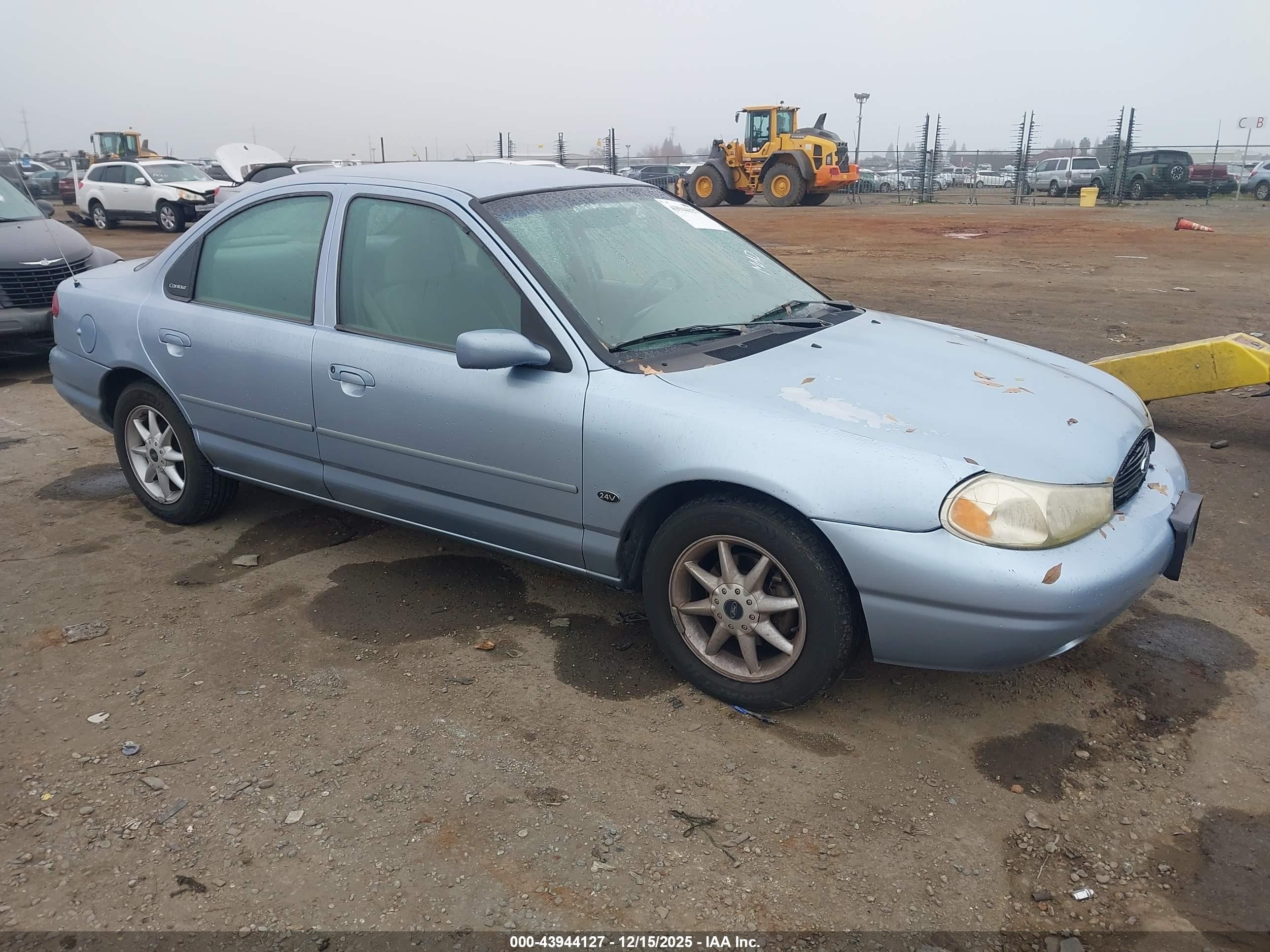1998 Ford Contour LX, VIN 1FAFP66L1WK182479 — Front end