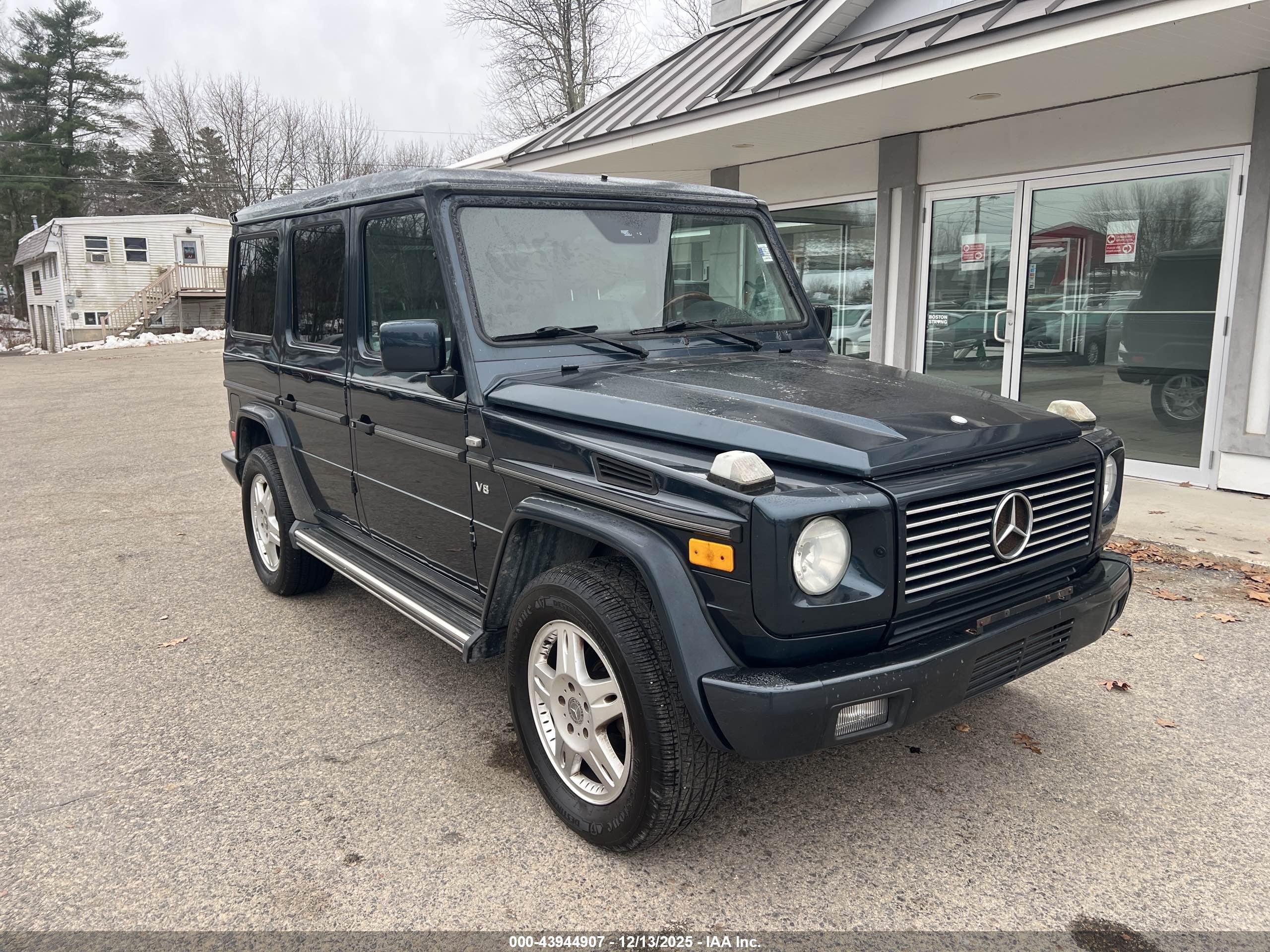 2002 Mercedes-Benz G 500, VIN WDCYR49E42X130916 — Normal wear