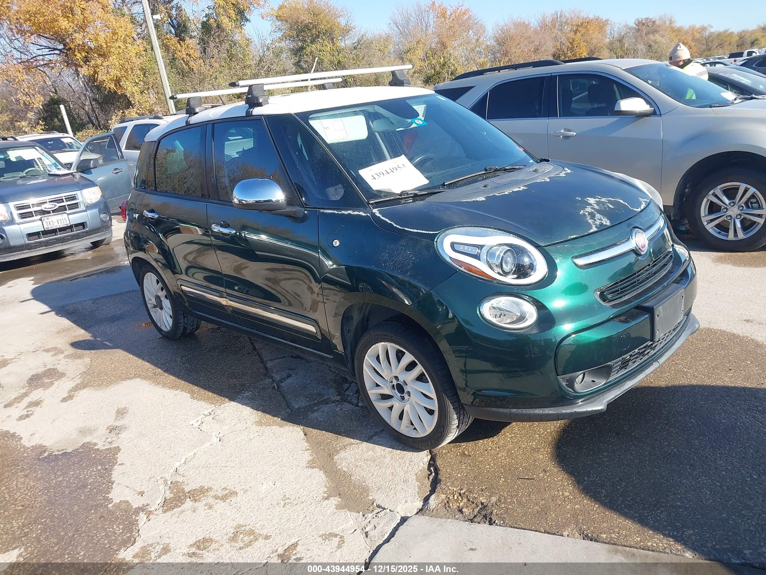 2015 FIAT 500L Lounge, VIN ZFBCFACH4FZ033352 — Normal wear