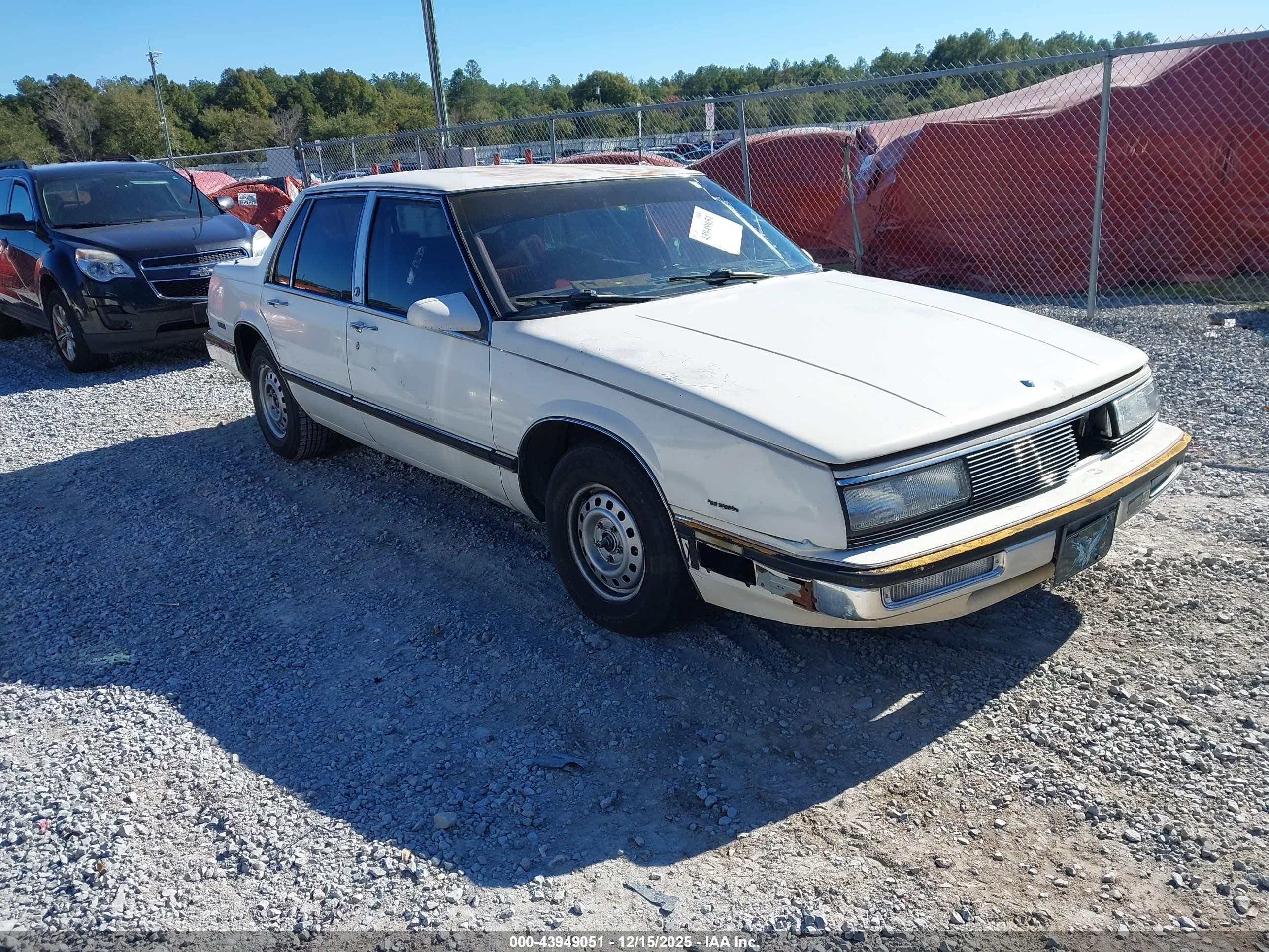 1989 Buick LeSabre, VIN 1G4HR54C9KH516898 — Перед