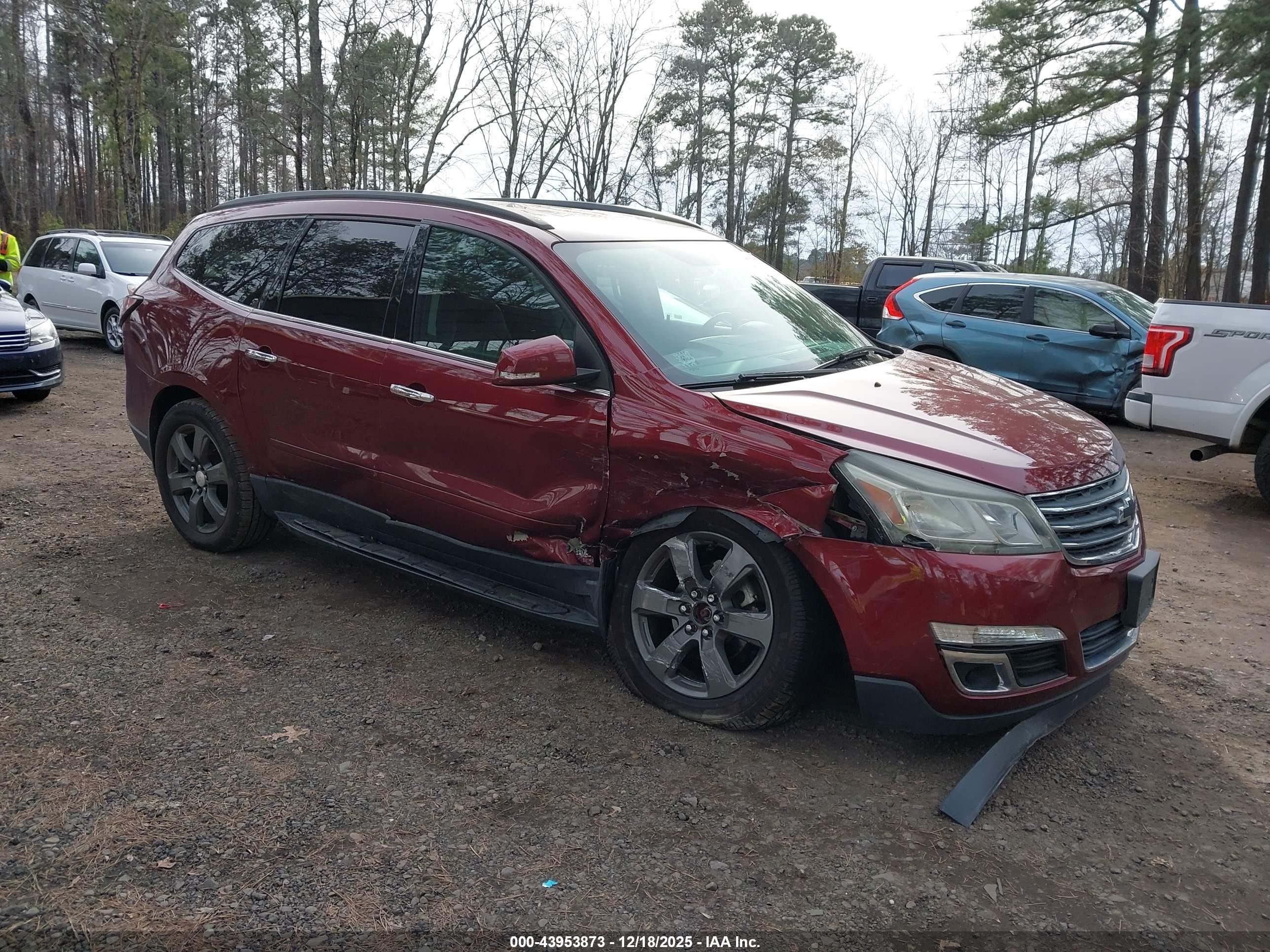 2017 Chevrolet Traverse LT, VIN 1GNKRHKD5HJ330288 — Front end