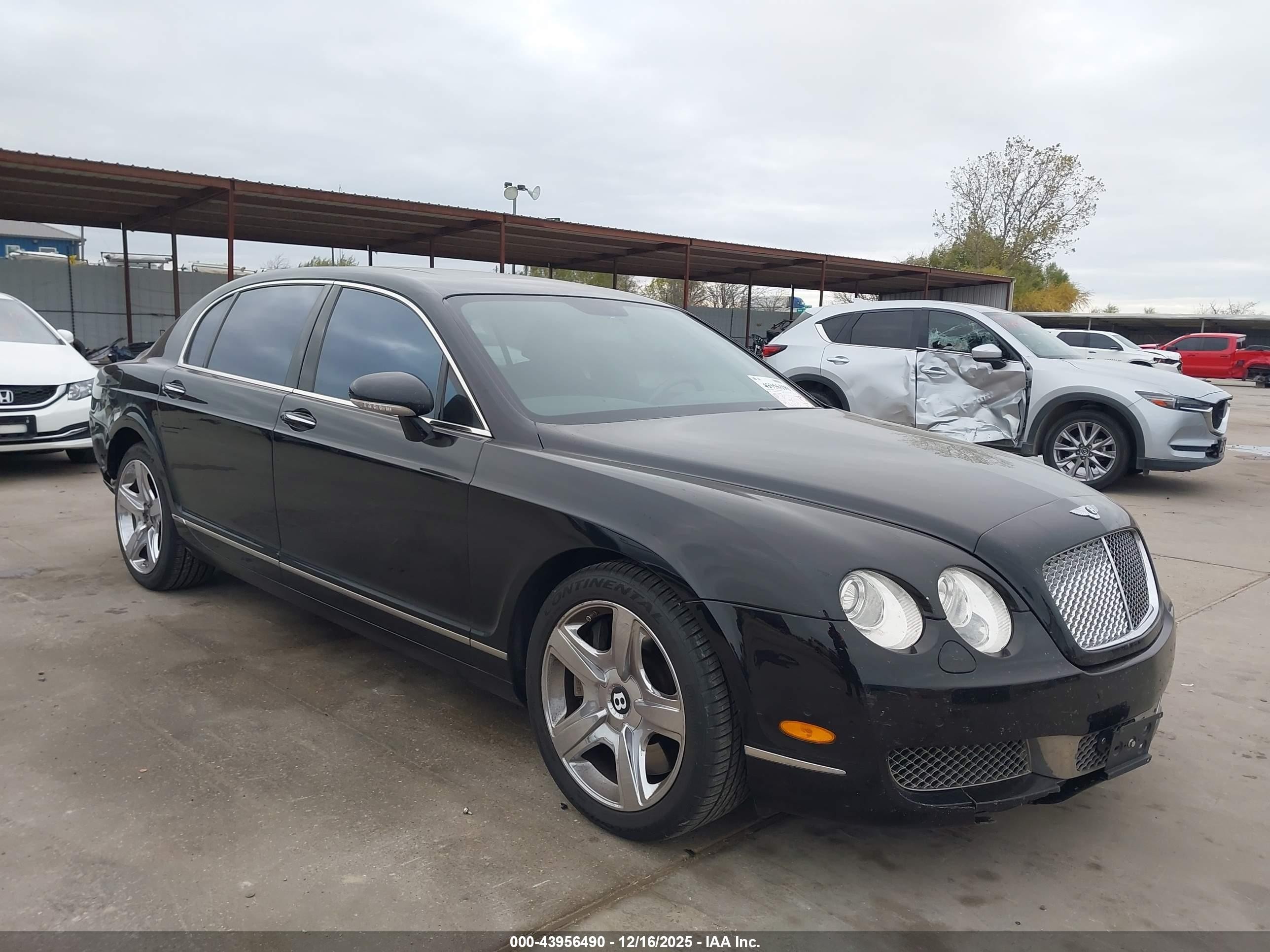 2007 Bentley Flying Spur, VIN SCBBR93W37C041060 — Rear end